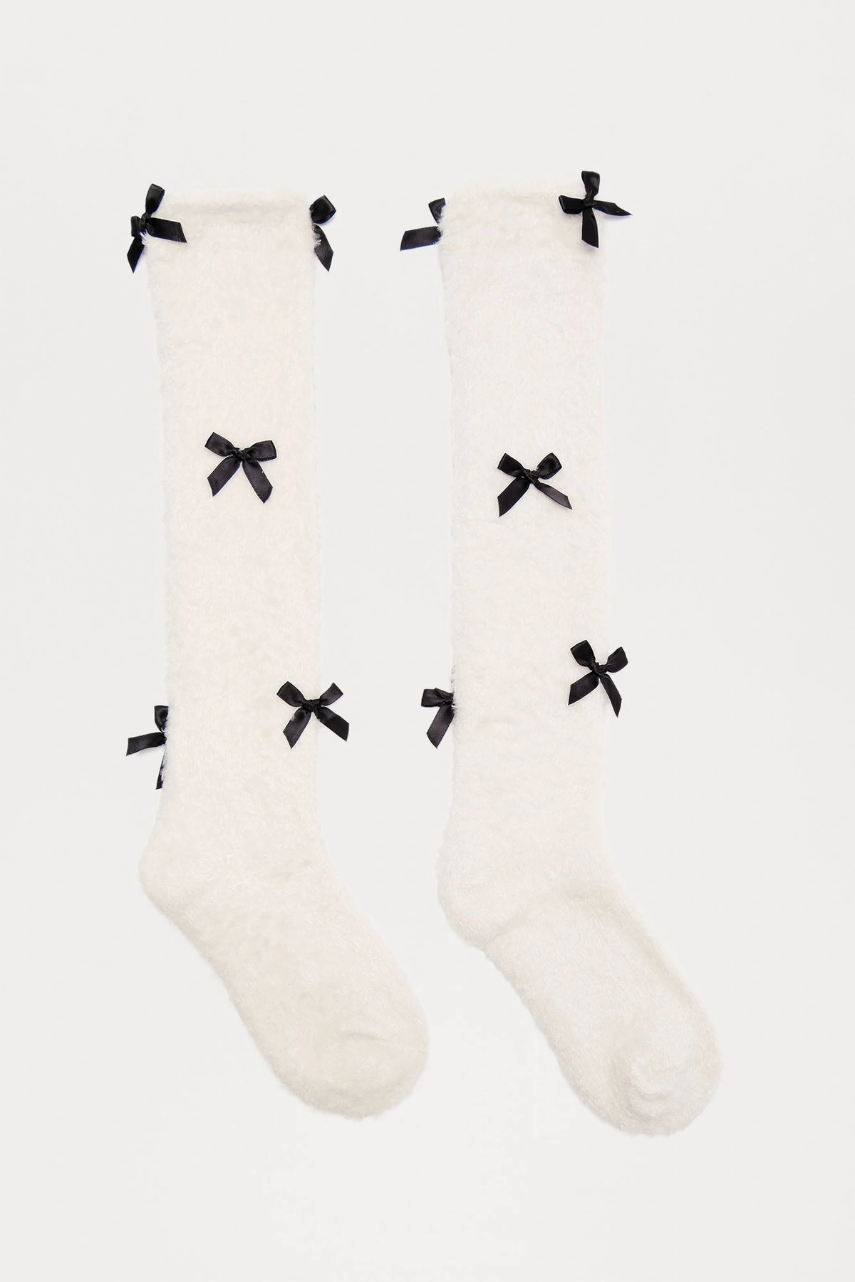 Fuzzy Bow Socks - Ivory — Marfim