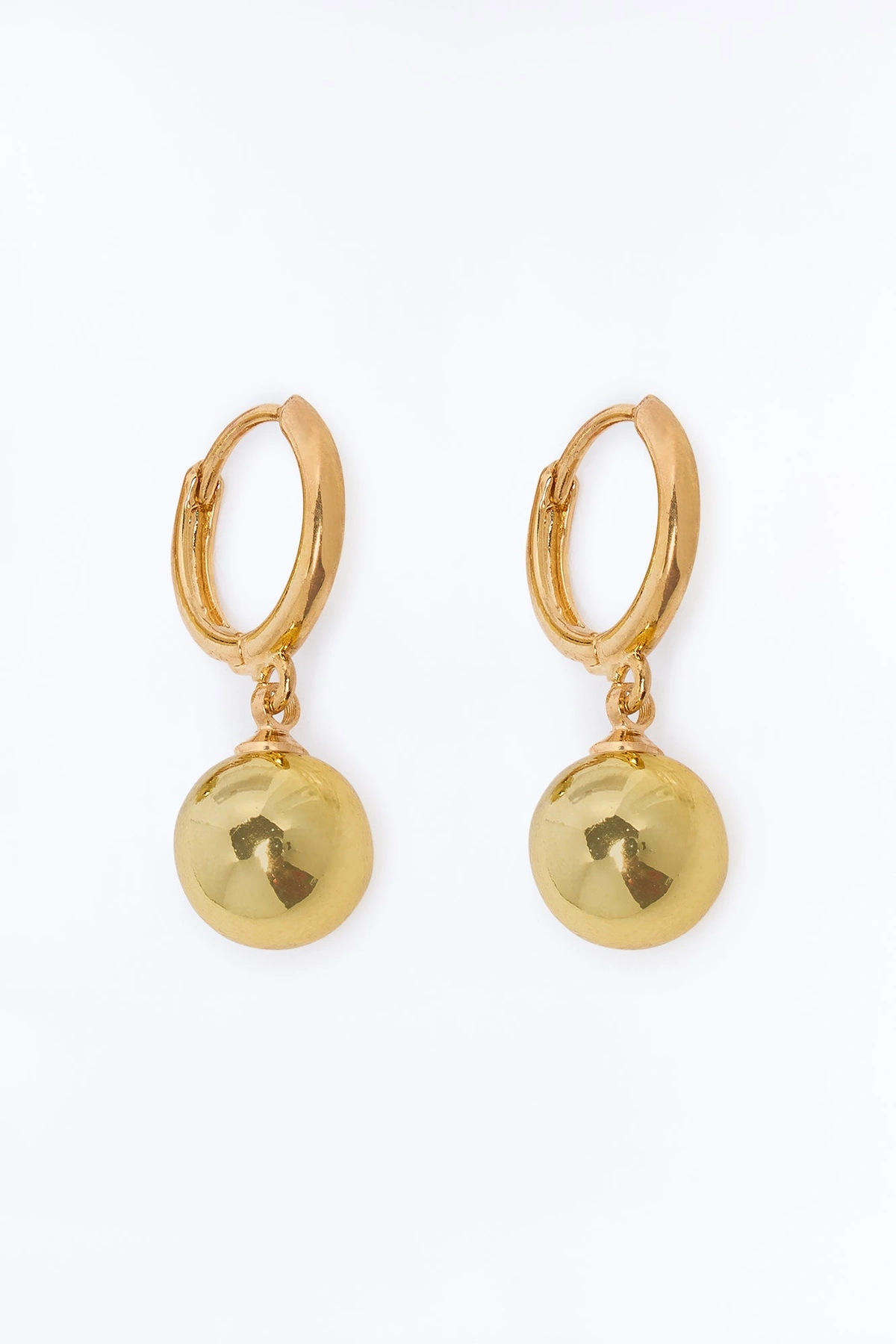 Ball Drop Huggie Hoop Earrings - Gold — Dourado