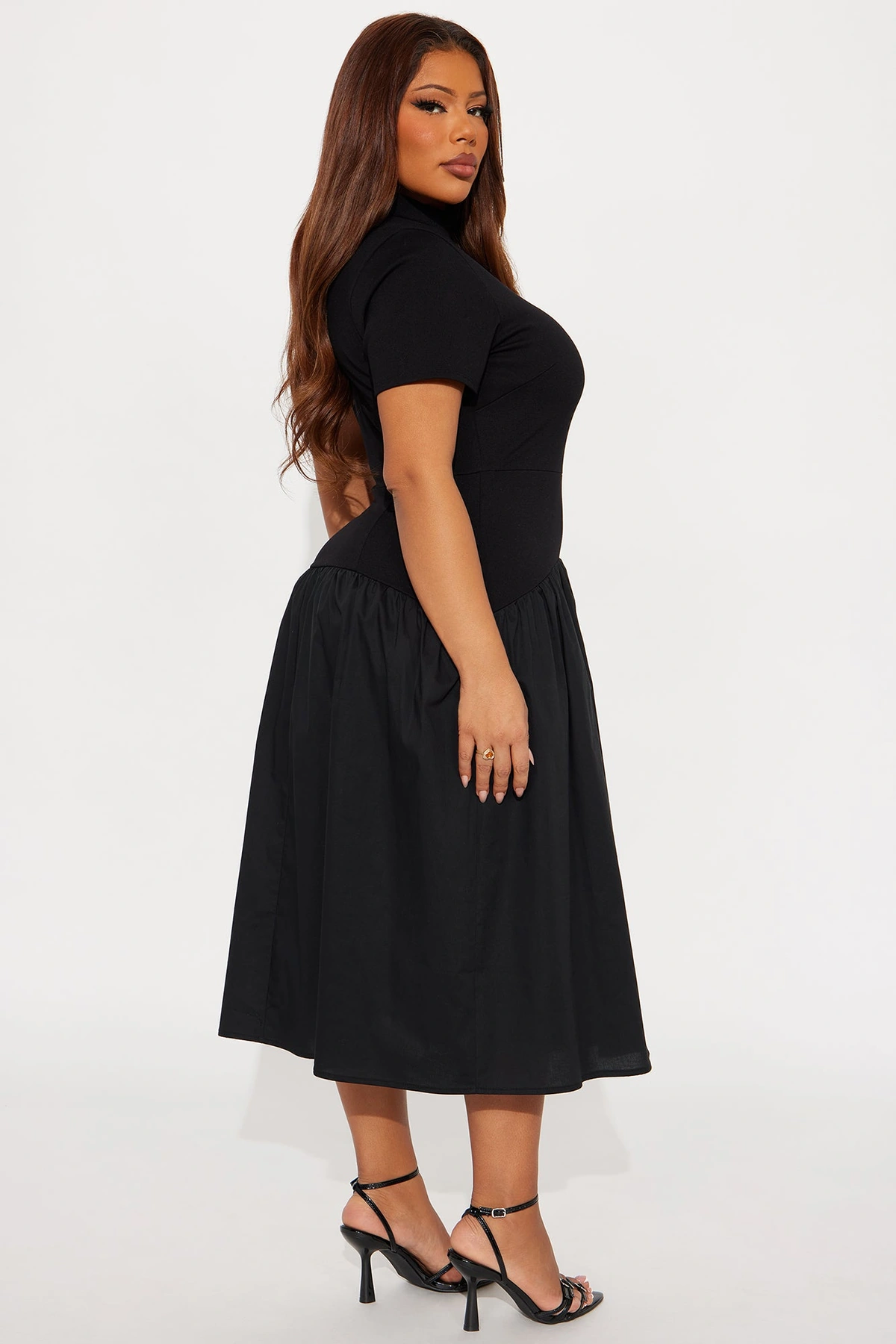 Kennedy Short Sleeve Drop Waist Midi Dress - Black — Preto