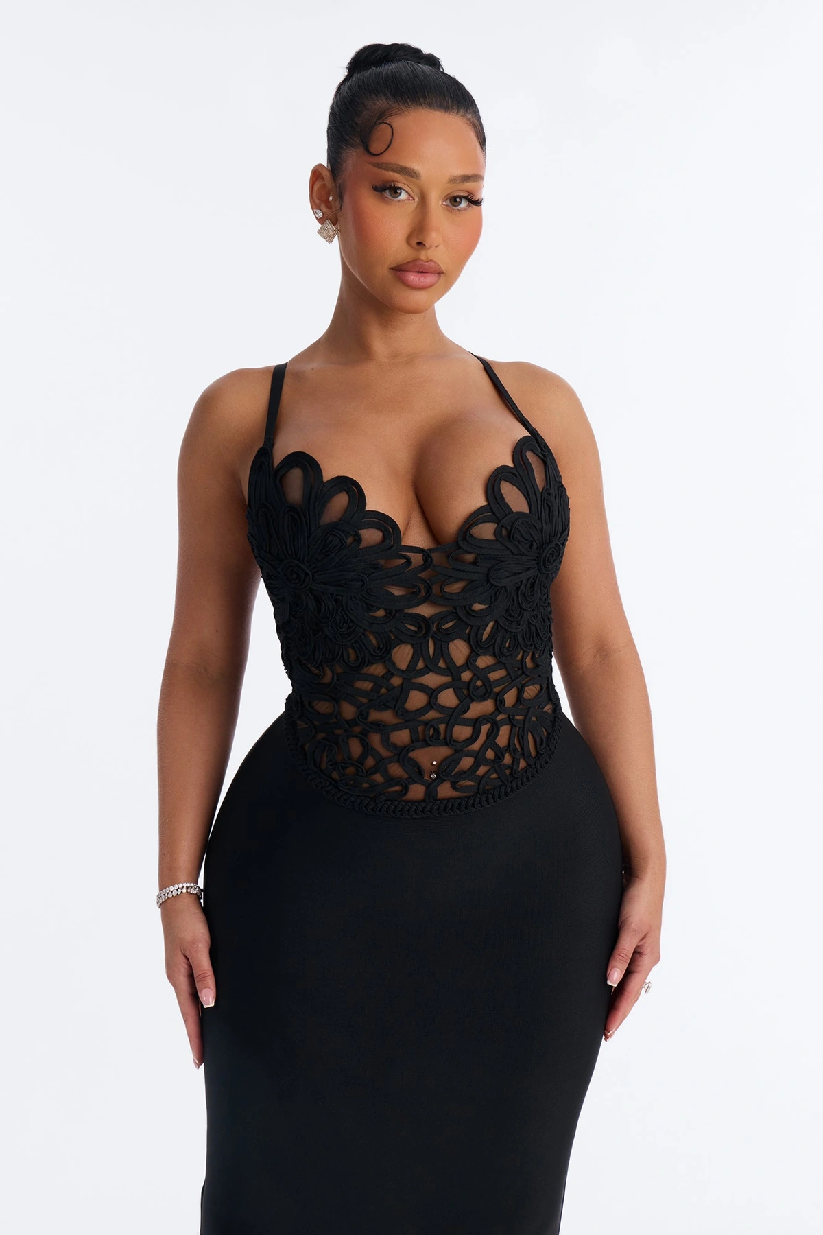 Monique Bandage Mermaid Midi Dress - Black — Preto