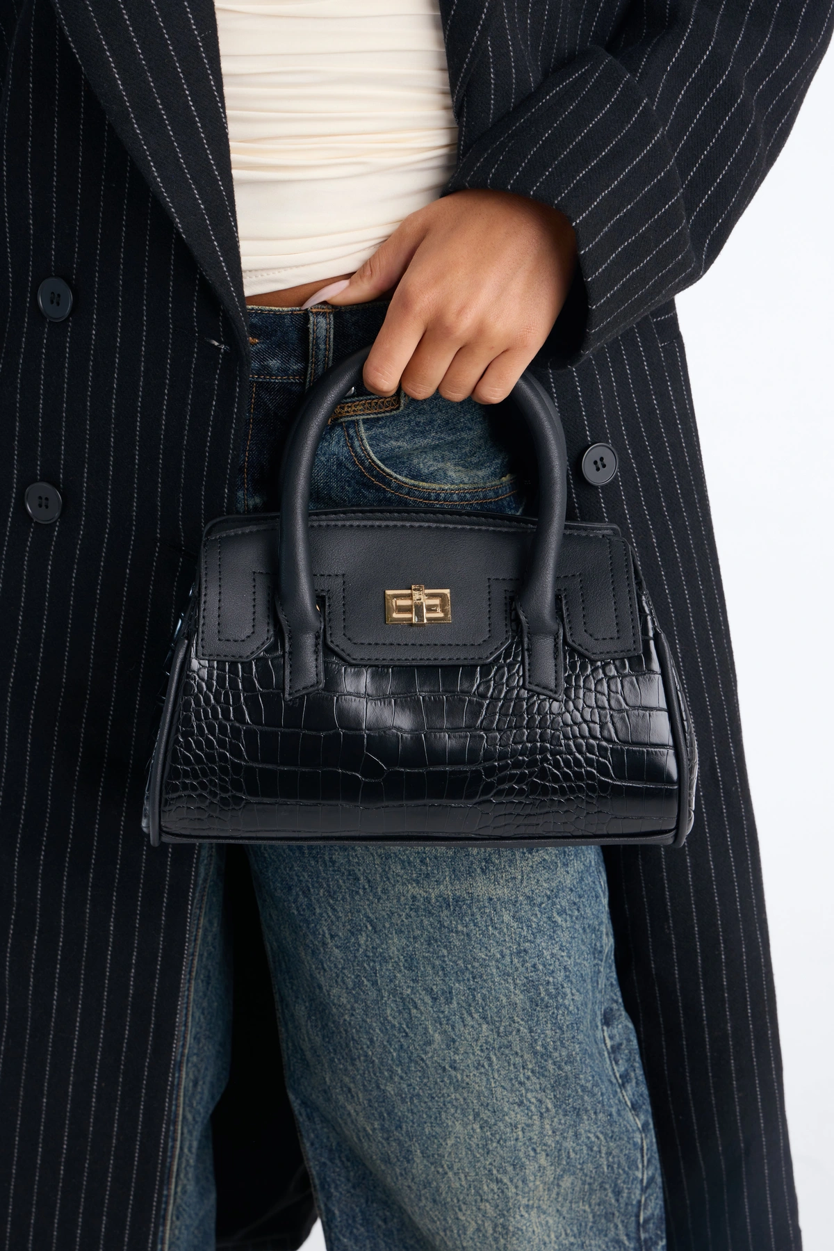 A Thing Of Beauty Faux Leather Satchel Handbag - Black — Preto