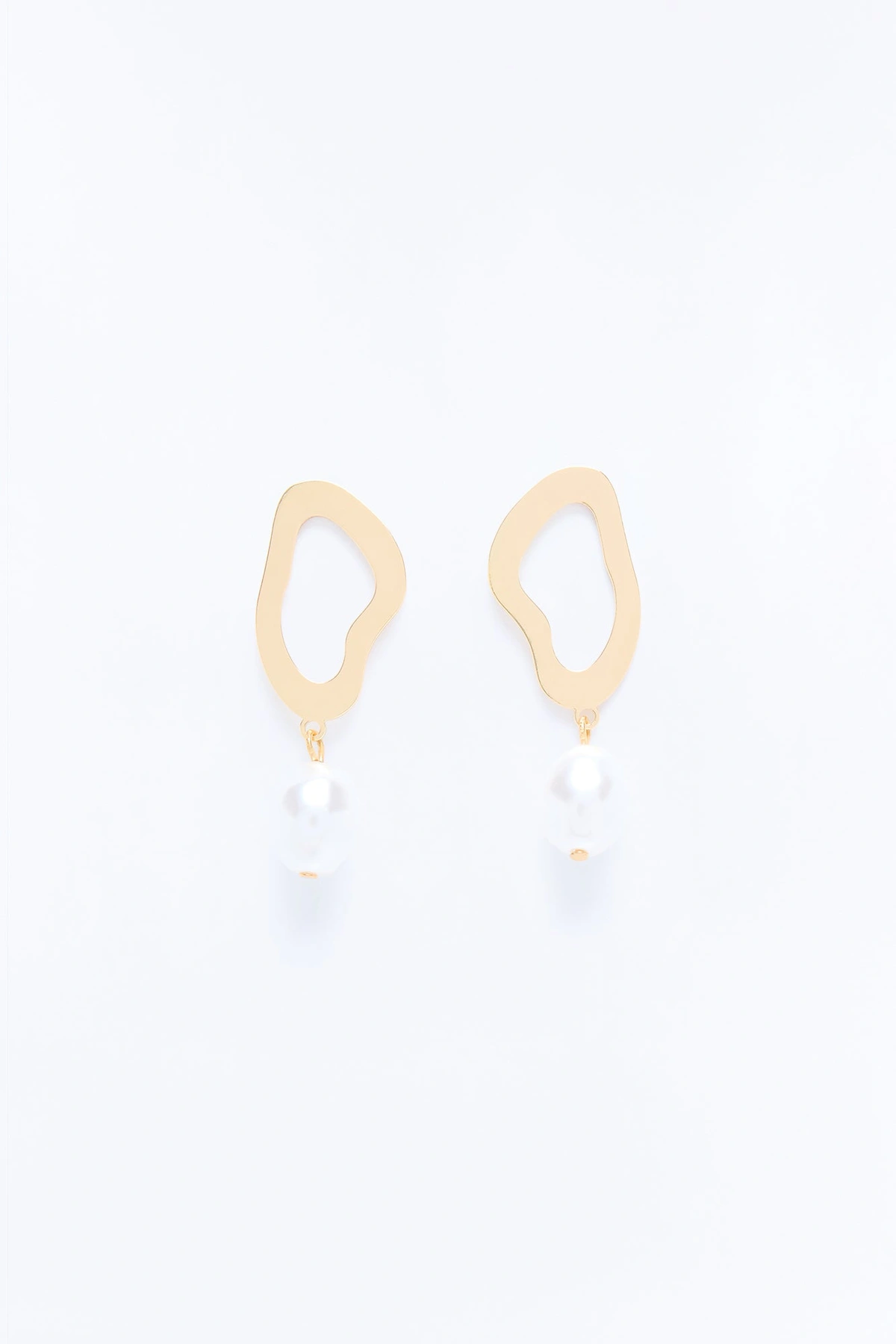 Noctura Pearl Drop Earrings - Gold — Dourado