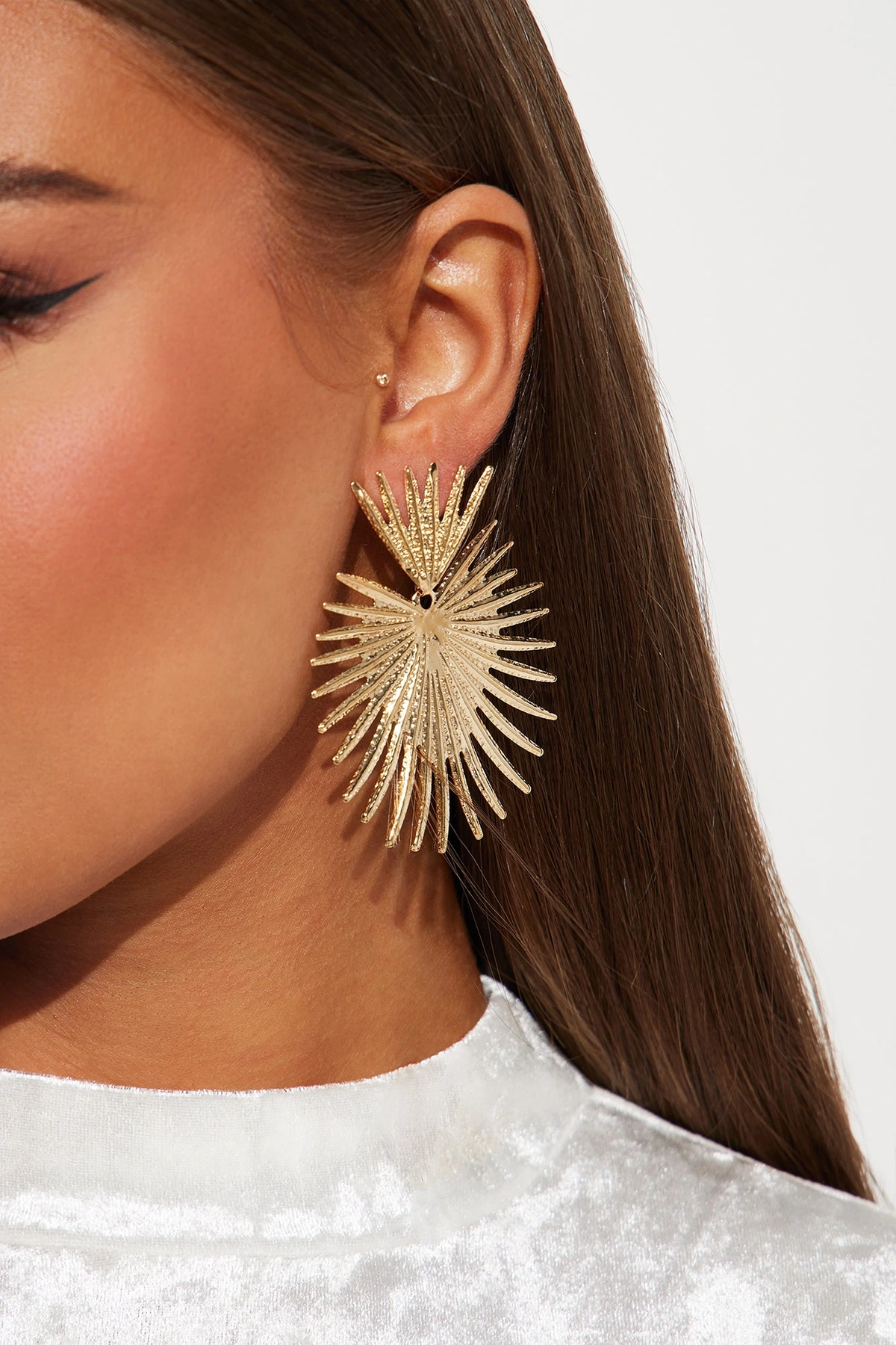 Heart Of Thorns Earrings - Gold — Dourado
