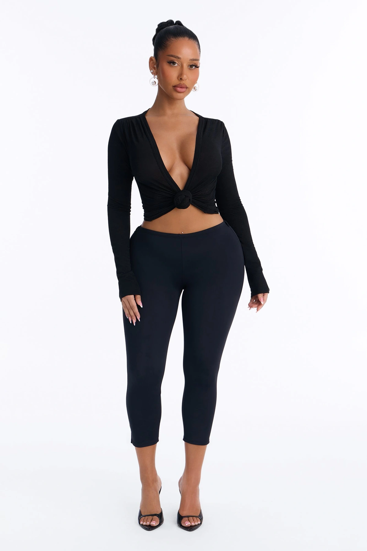 Selena Textured Knot Long Sleeve Top - Black — Preto