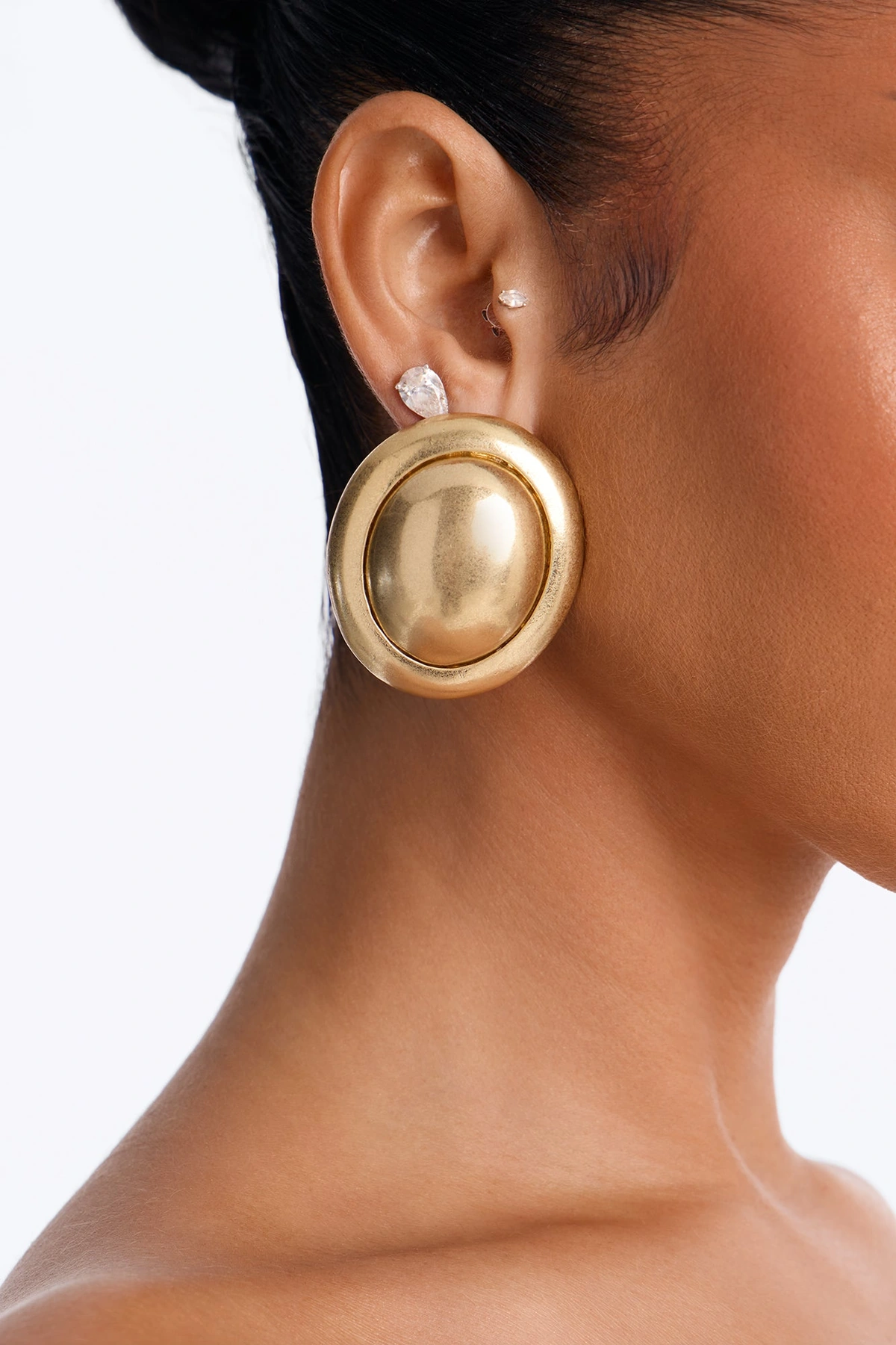 Effortless Glam Stud Earrings - Antique Gold — Antique Dourado