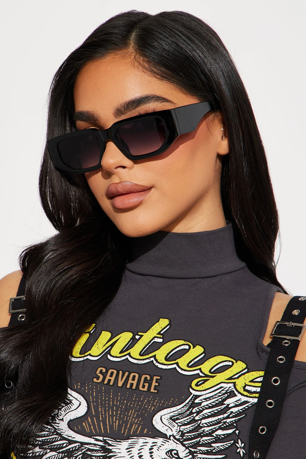 Meet In Downtown Sunglasses - Black — Preto