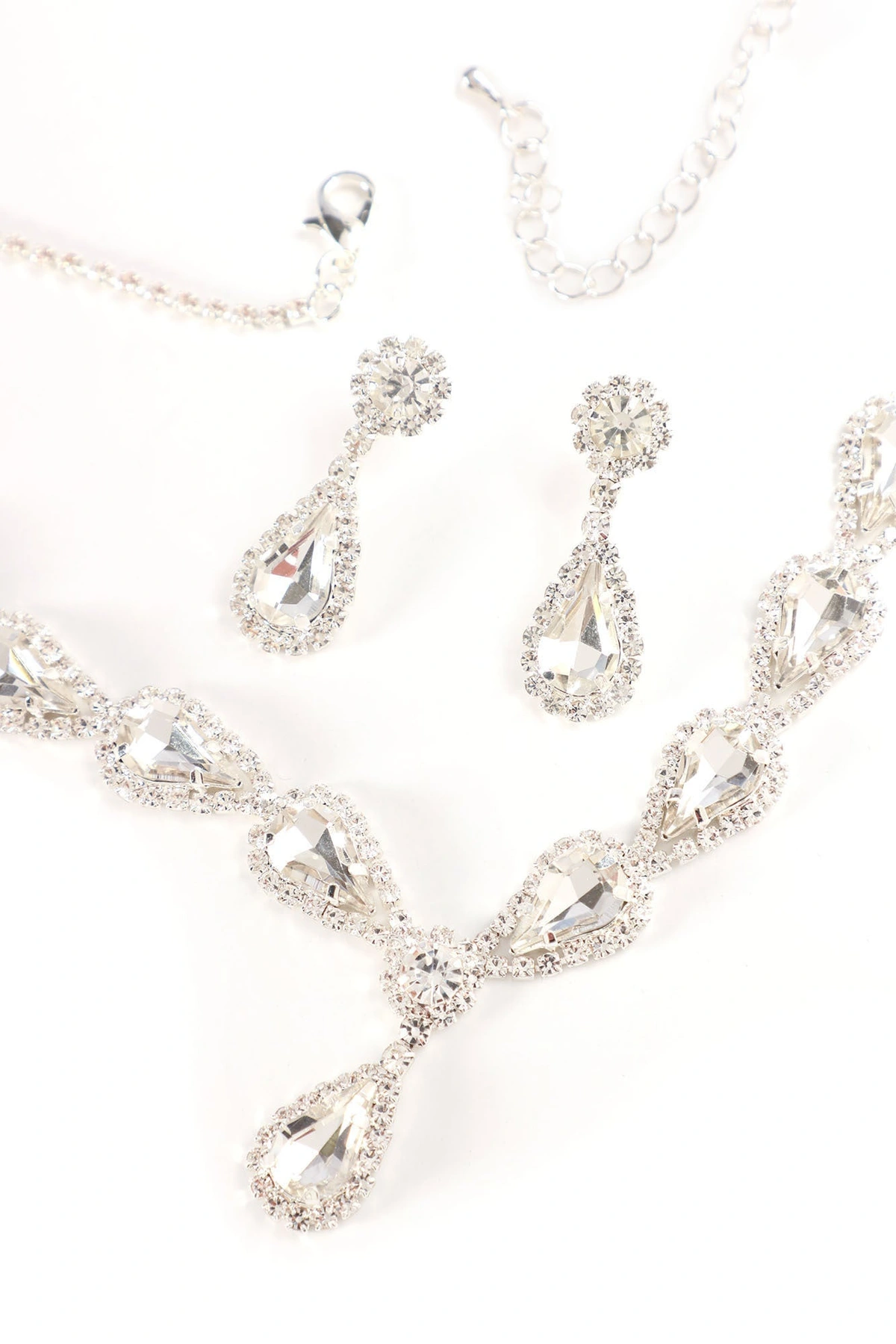 Guest Of Honor Necklace And Earring Set - Silver — Prateado