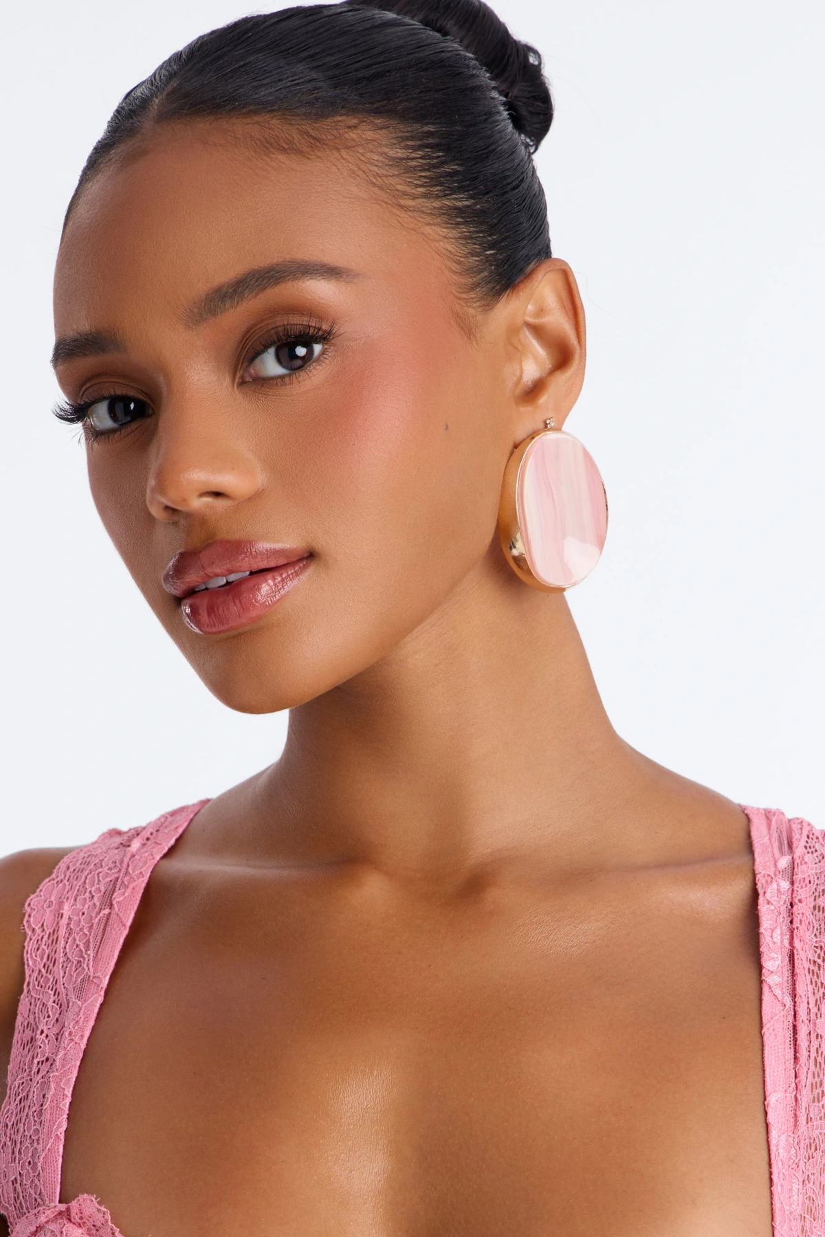 Girls Need Love Earrings - Gold/Pink — Dourado/Rosa