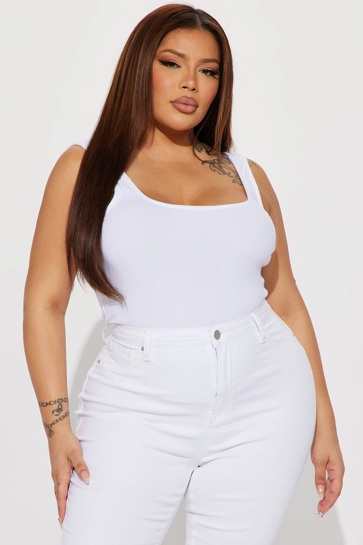 Kimmy Square Neck Tank - White — Branco