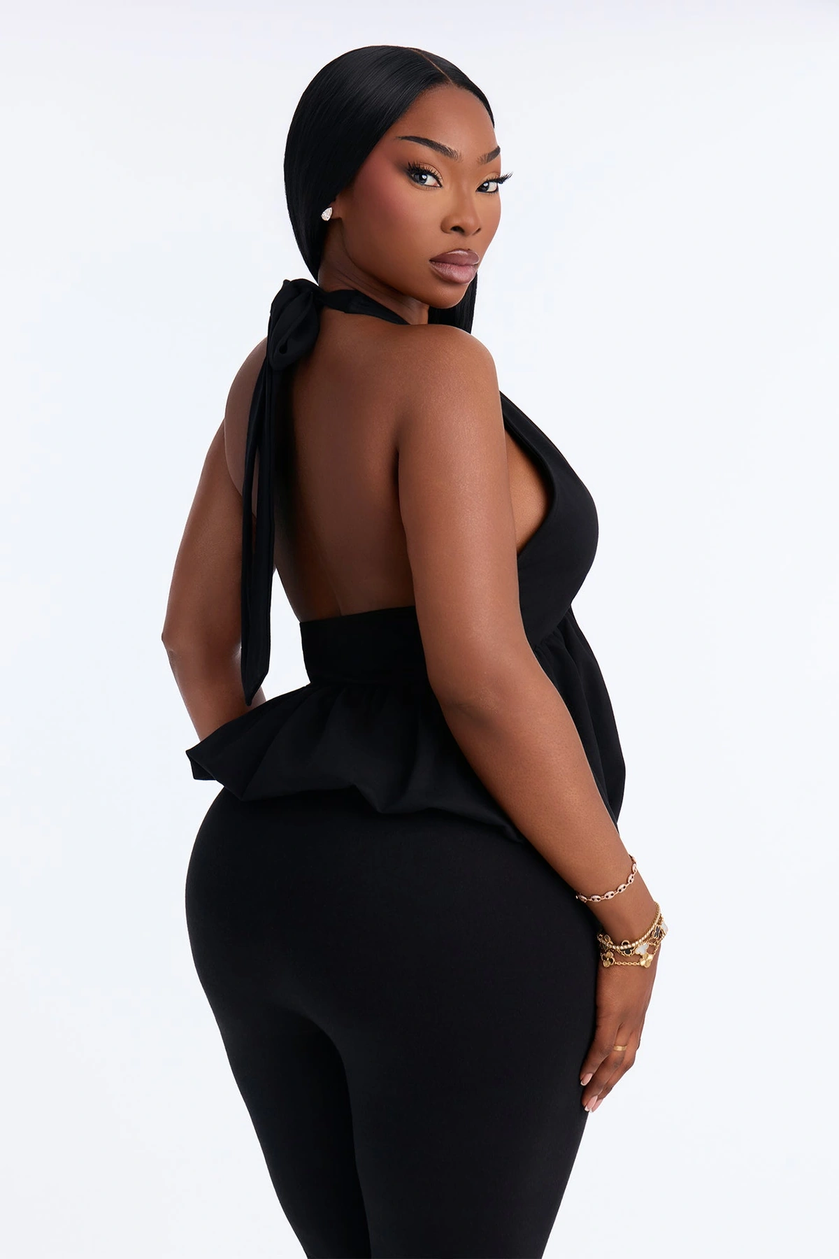 Girl Brunch Bubble Hem Halter Top - Black — Preto