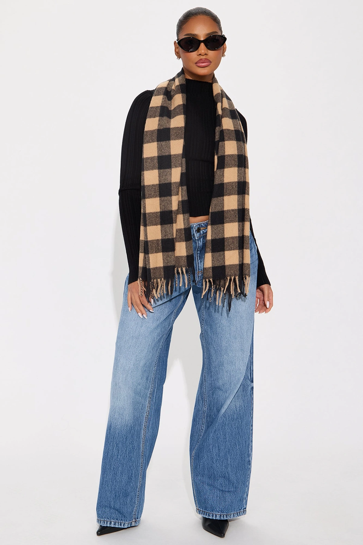Caught Off Guard Plaid Scarf - Brown — Castanho