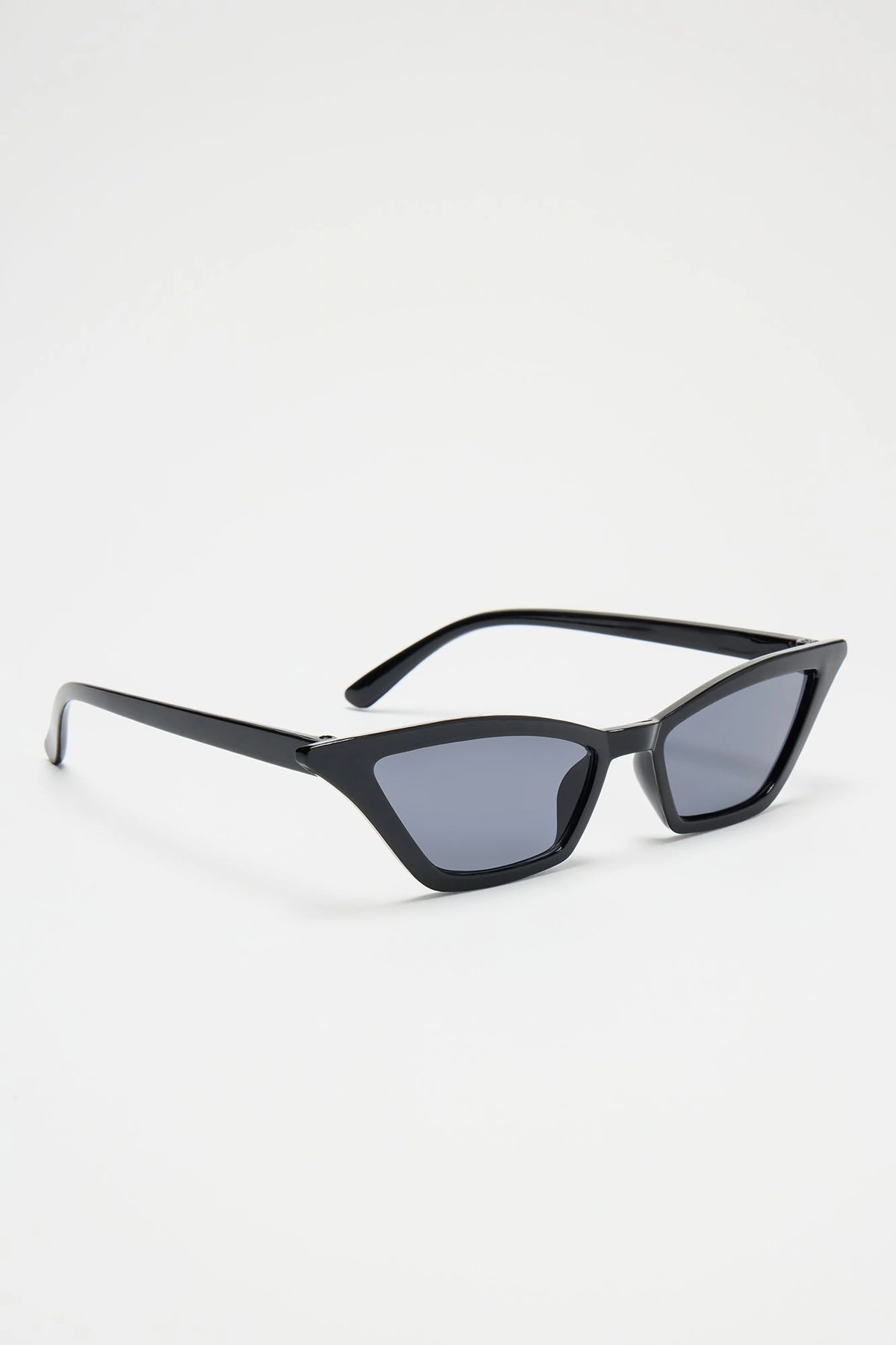 Outsmarting You Sunglasses - Black — Preto