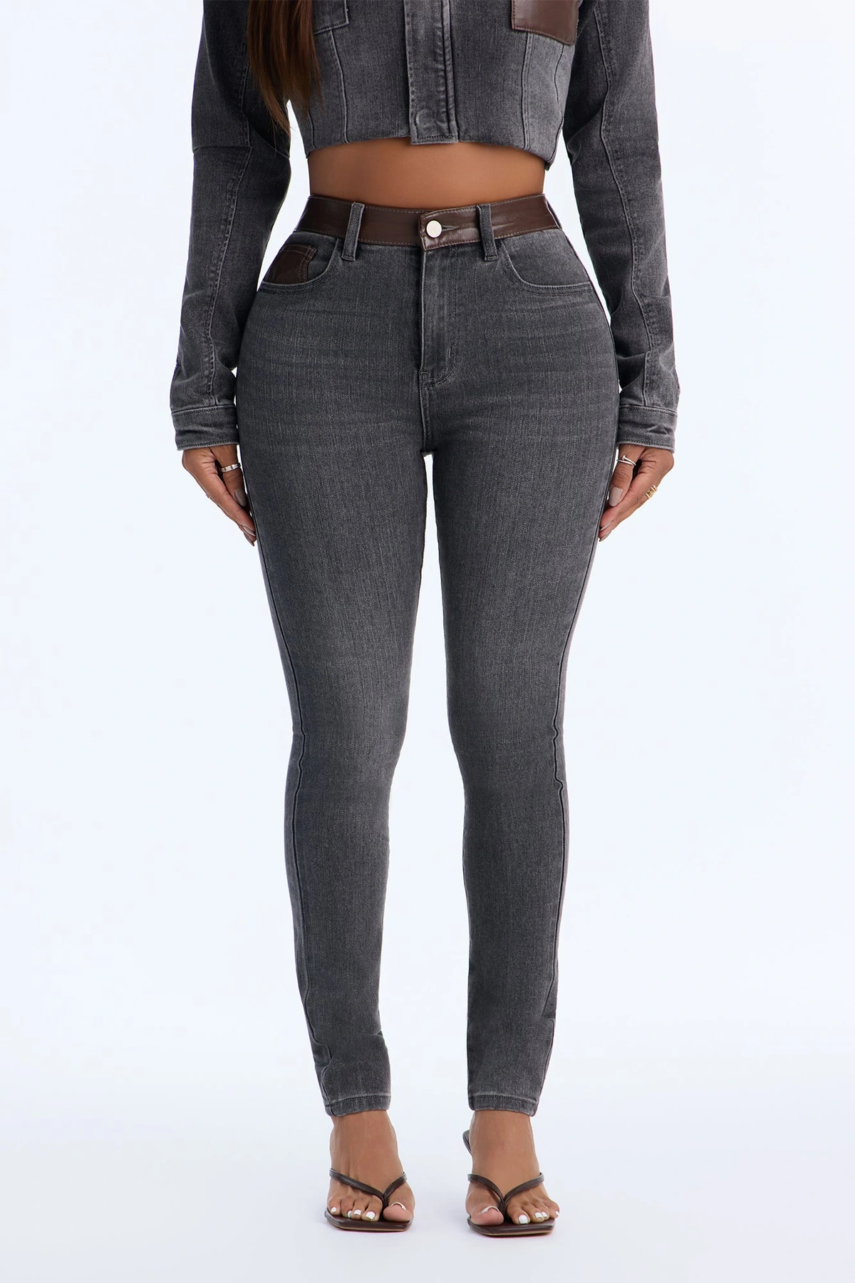 Power Stance High Rise Skinny Jeans - Grey — Cinzento