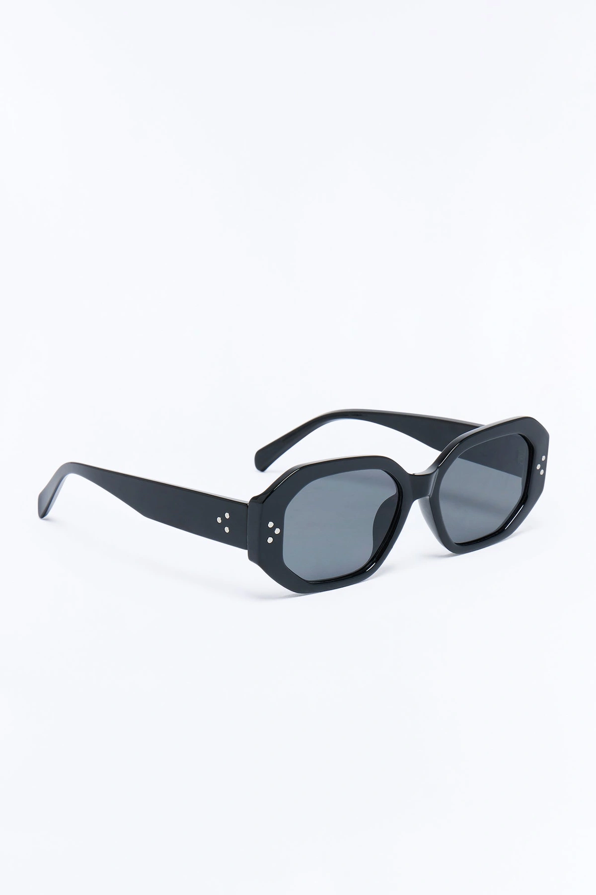 Best Bet Sunglasses - Black — Preto