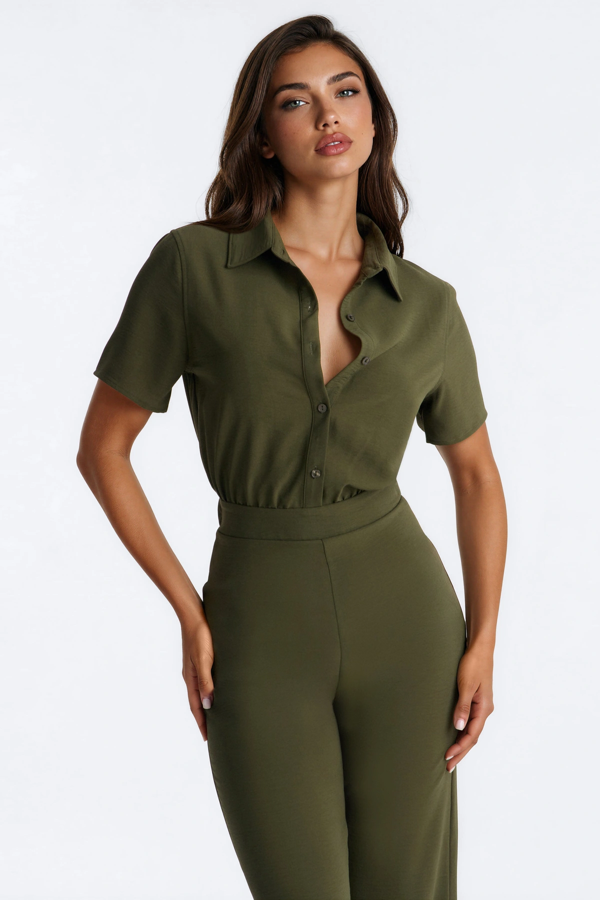 Makenzie Short Sleeve Jumpsuit - Olive — Verde-azeitona