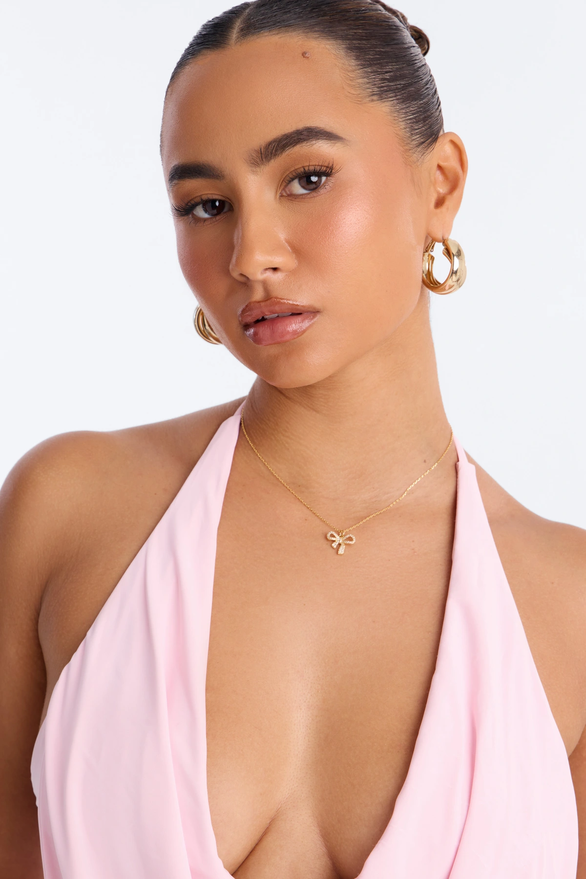 Darling Knot Pendant Necklace - Gold — Dourado