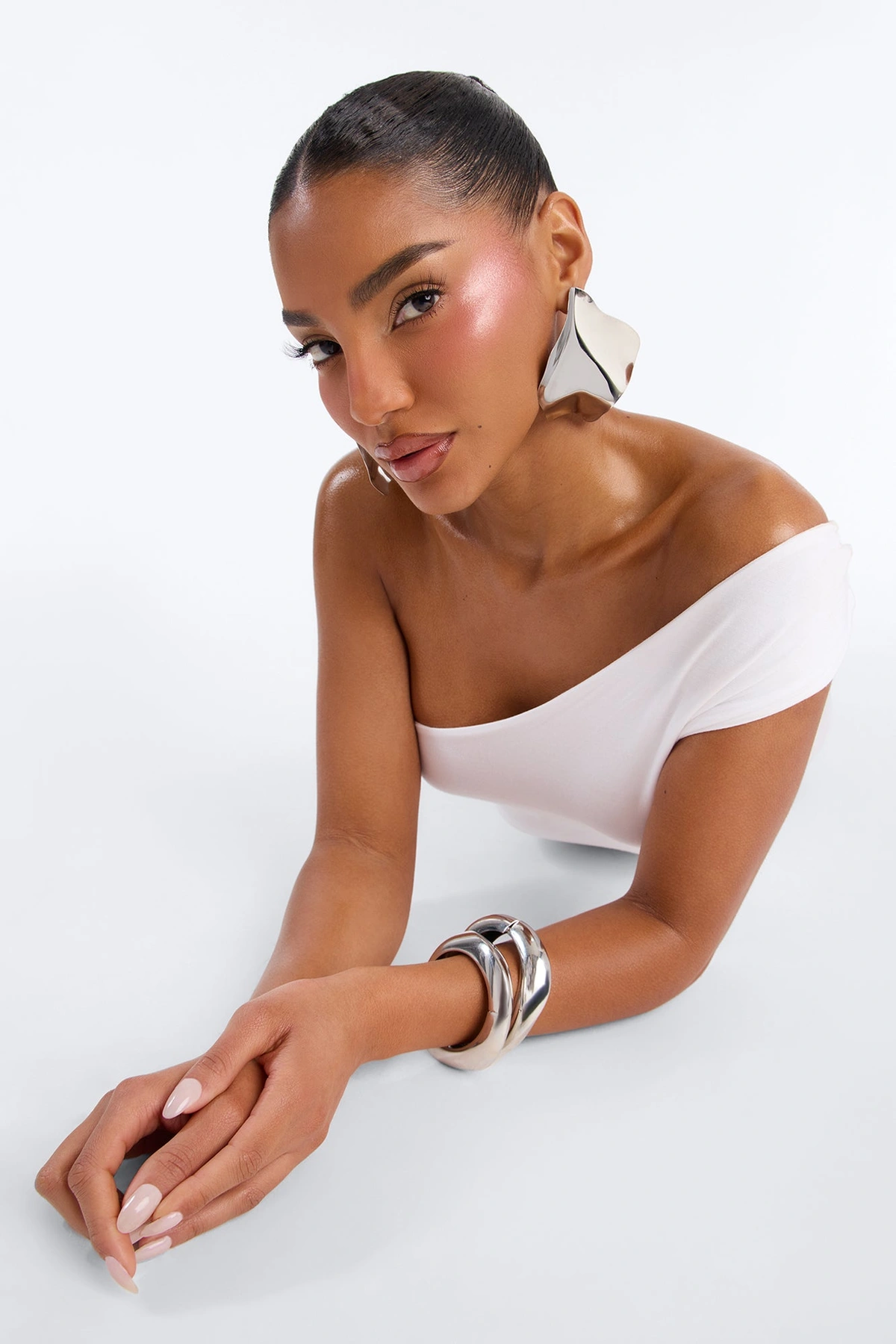 Golden Foil Flakes Earrings - Silver — Prateado