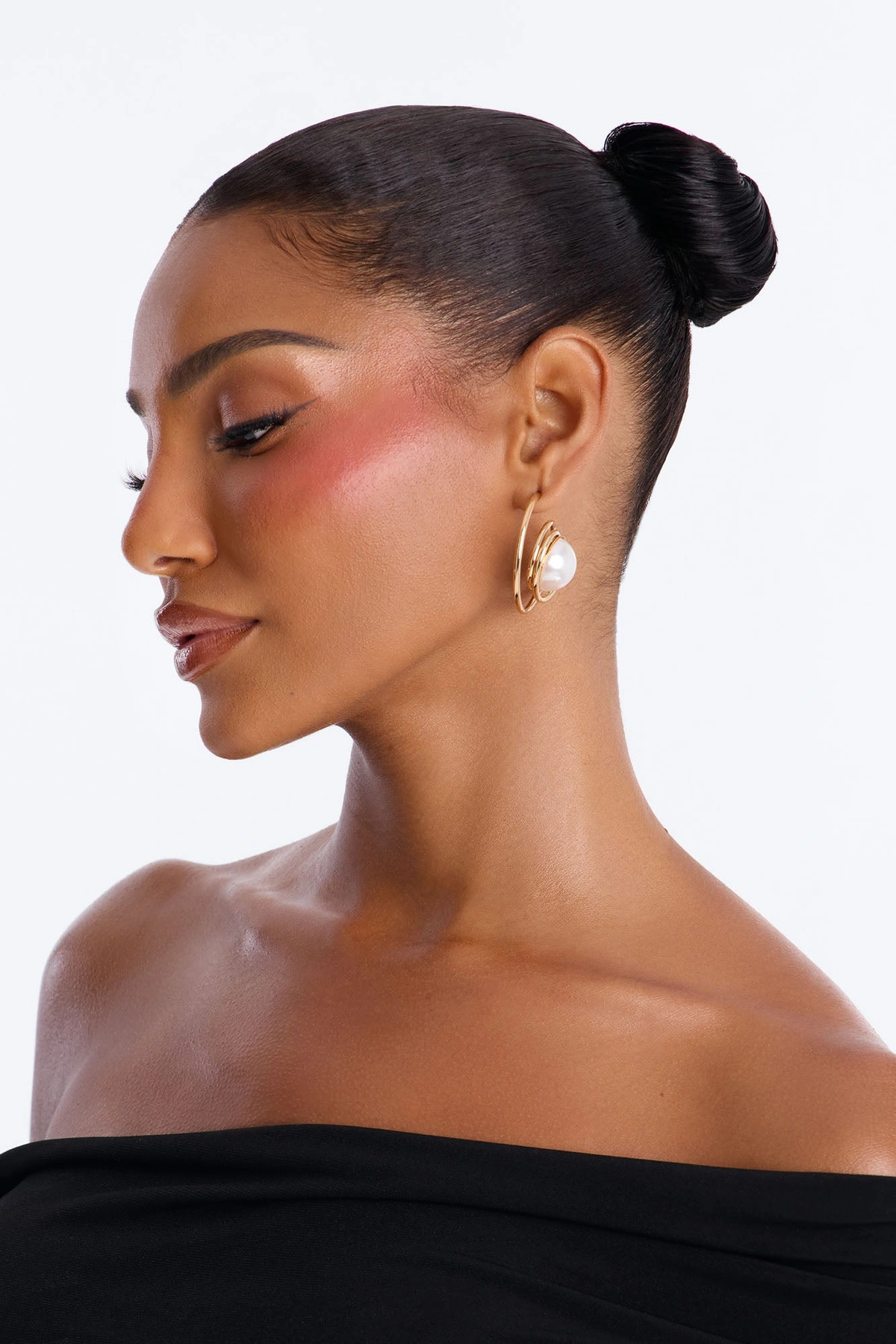 Pearl Twist Hoop Earrings - Gold — Dourado