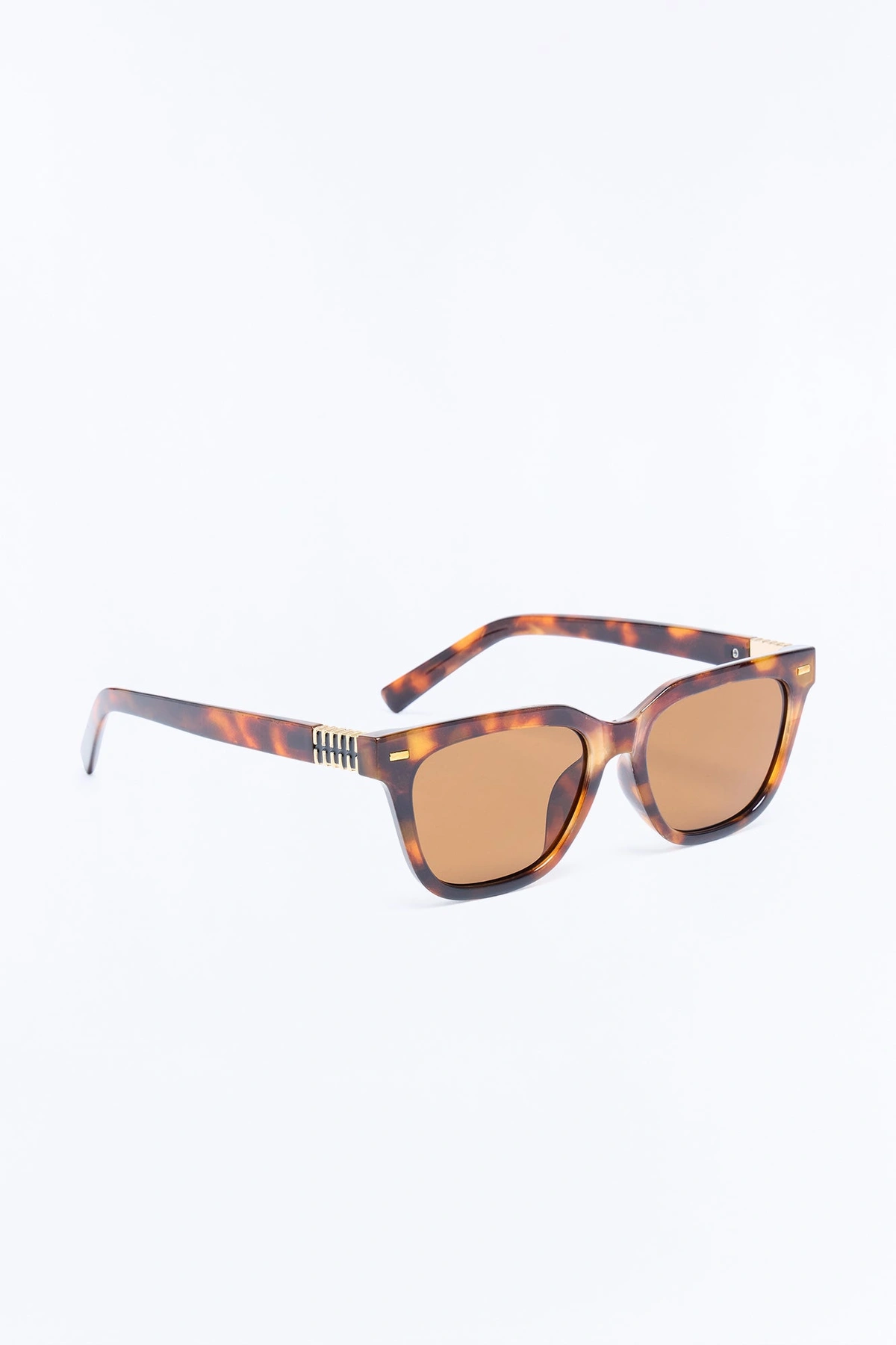 Hotter Than August Sunglasses - Tortoise/Brown — Tortoise/Castanho
