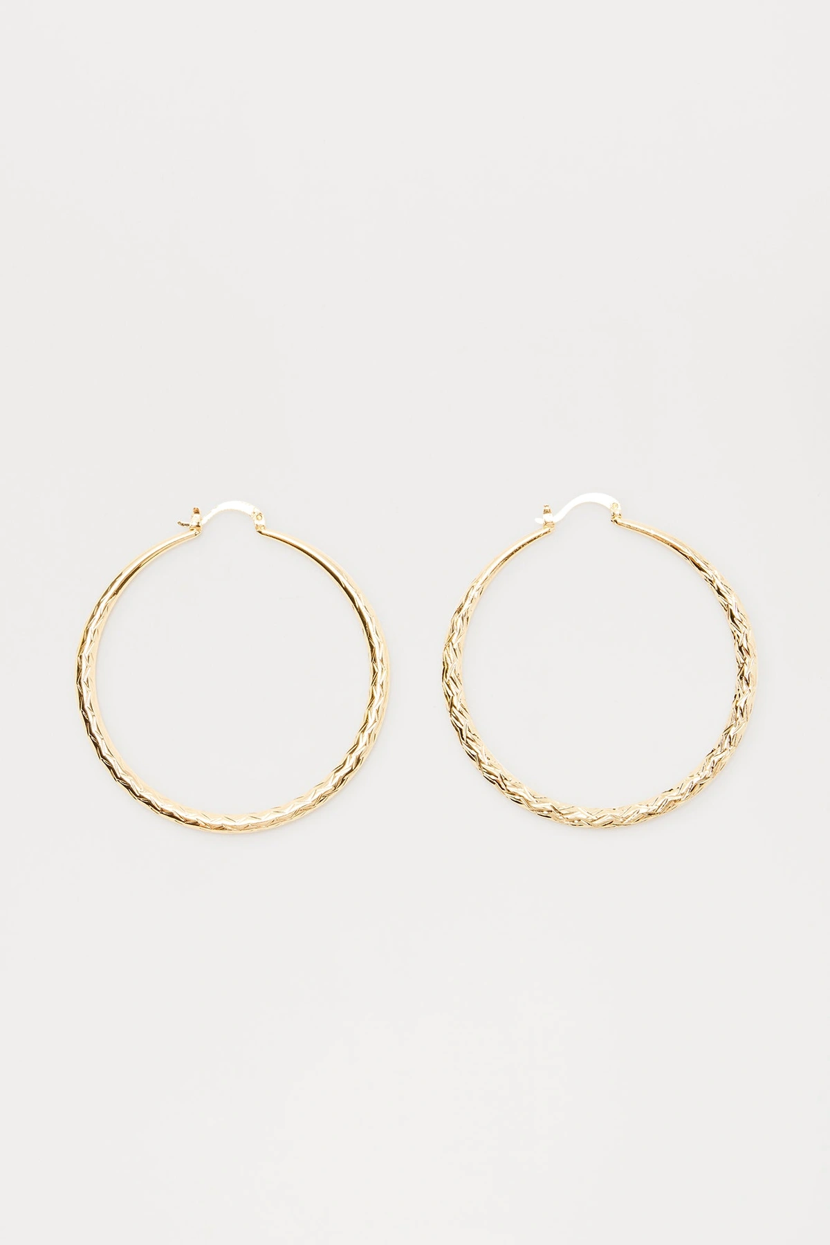 Remi Hoop Earrings - Gold — Dourado
