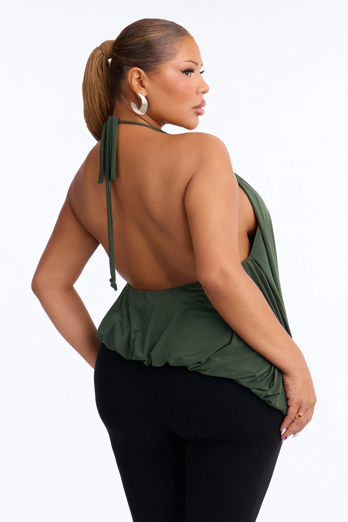 Selena Ruched Asymmetrical Halter Top - Olive — Verde-azeitona