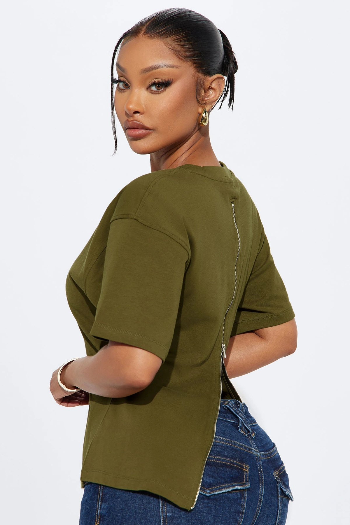 Jayden Fitted T-Shirt - Olive — Verde-azeitona