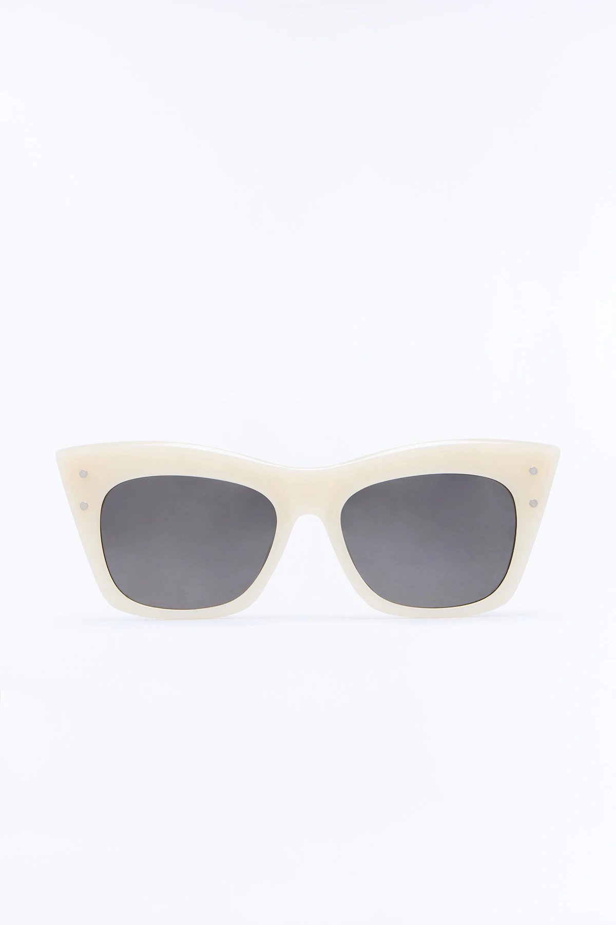 Lip Service Sunglasses - Ivory — Marfim
