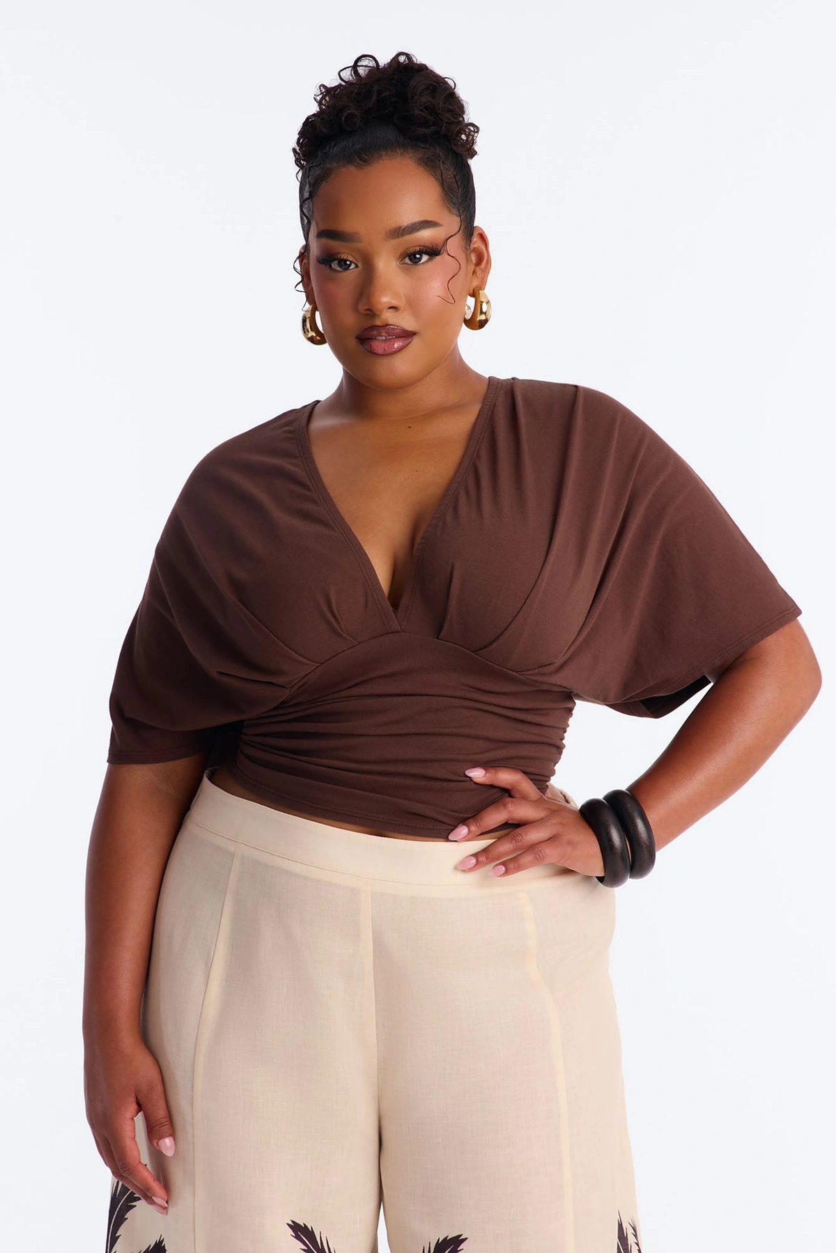 Taylor Cinched Waist Ruched Short Sleeve Top - Brown — Castanho