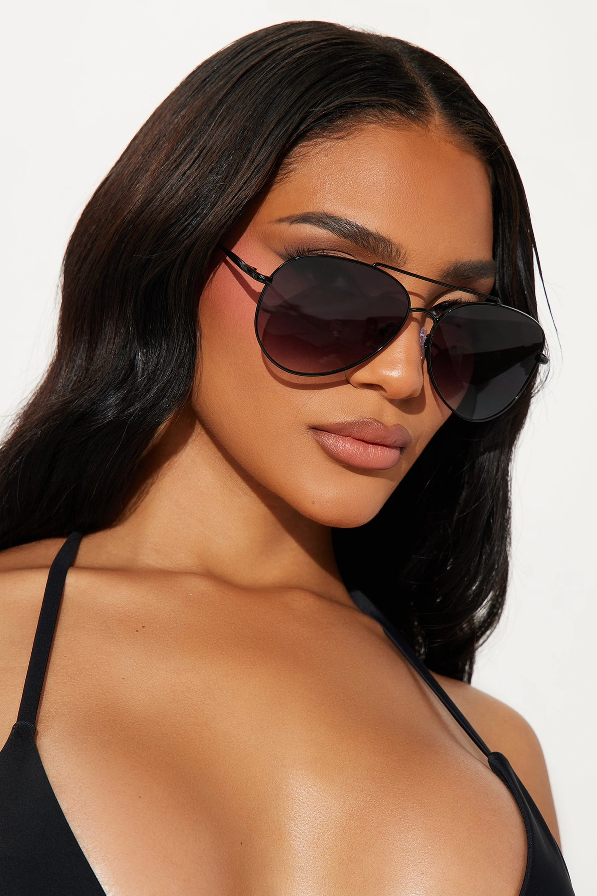 Running The Town Saunglasses - Black — Preto