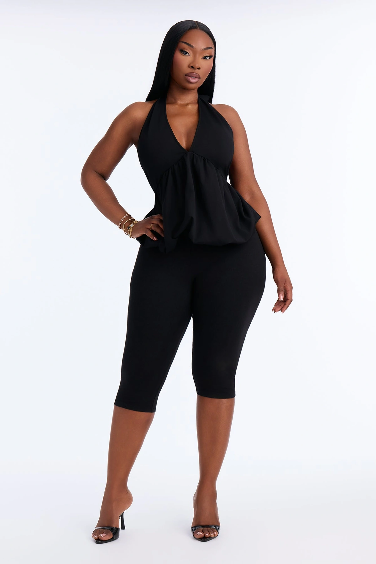 Girl Brunch Bubble Hem Halter Top - Black — Preto