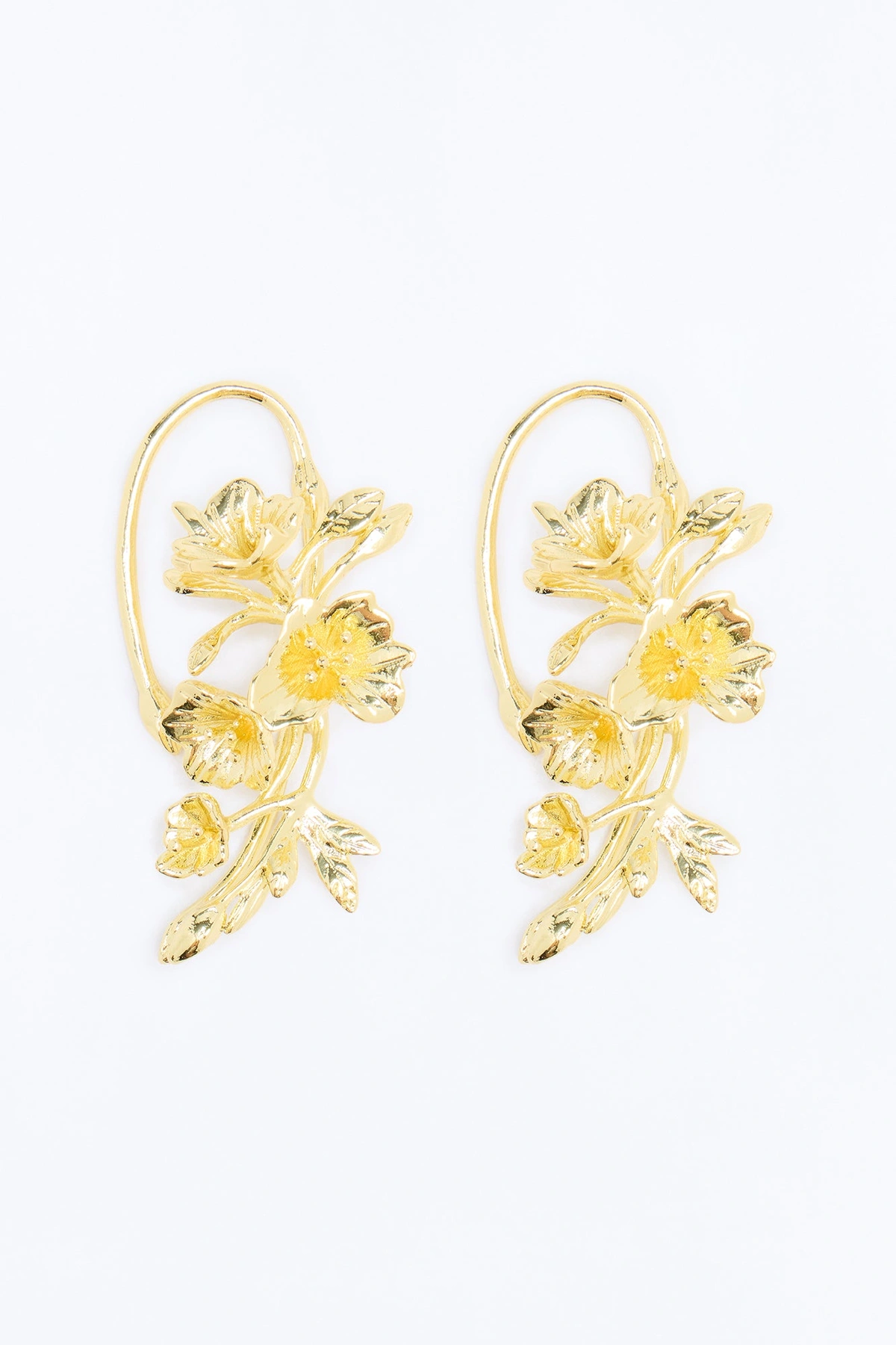Blooming Spring Ear Cuff - Gold — Dourado