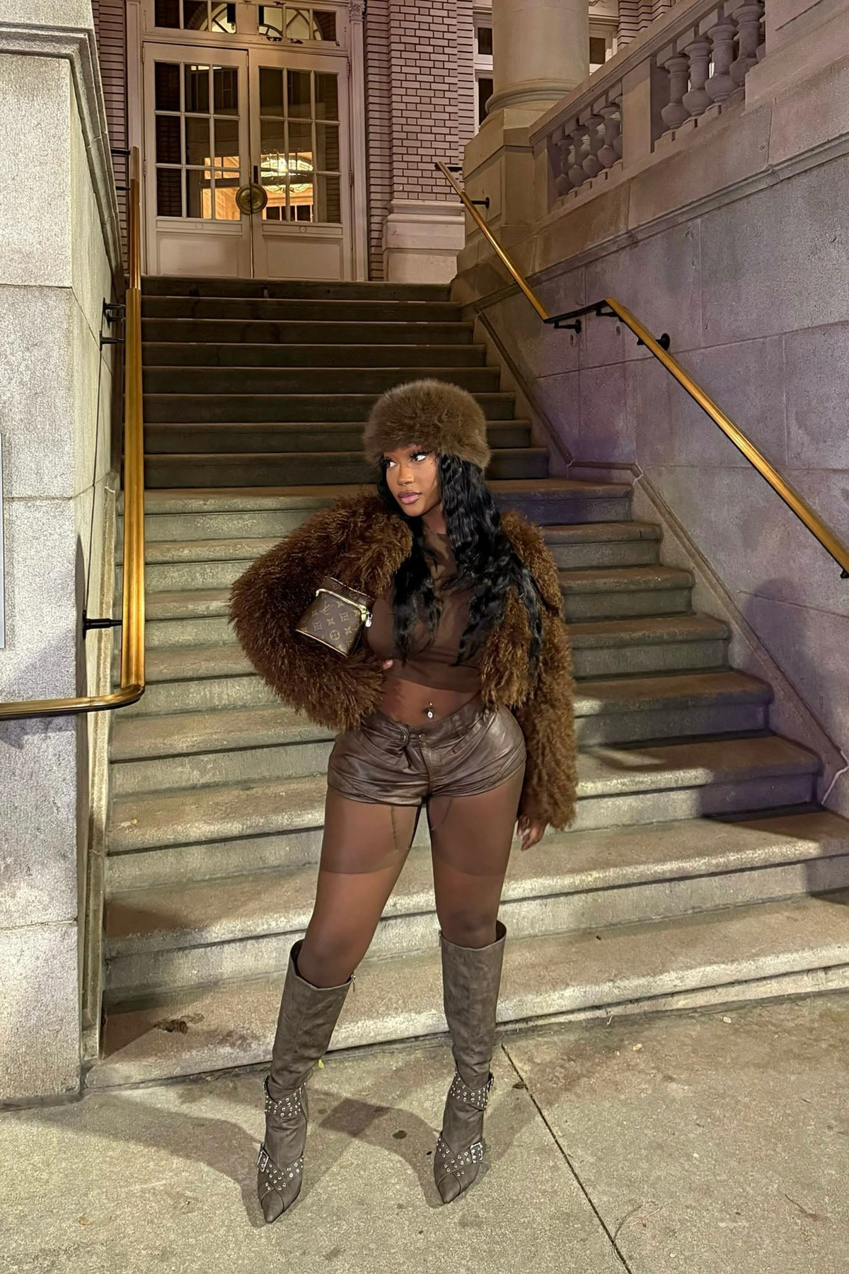 Sydney Faux Fur Coat - Brown — Castanho