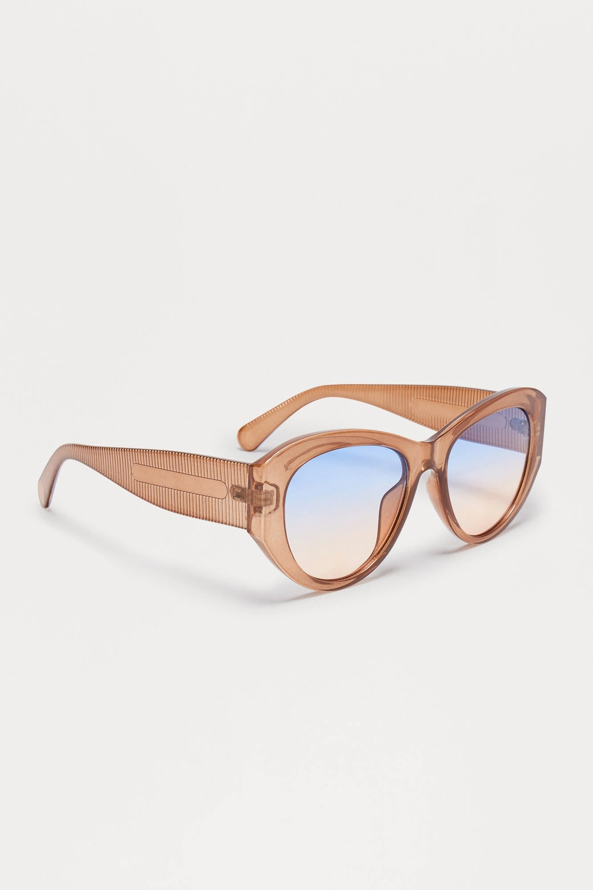 On The Go Round Sunglasses - Nude/combo — Nude/combinação