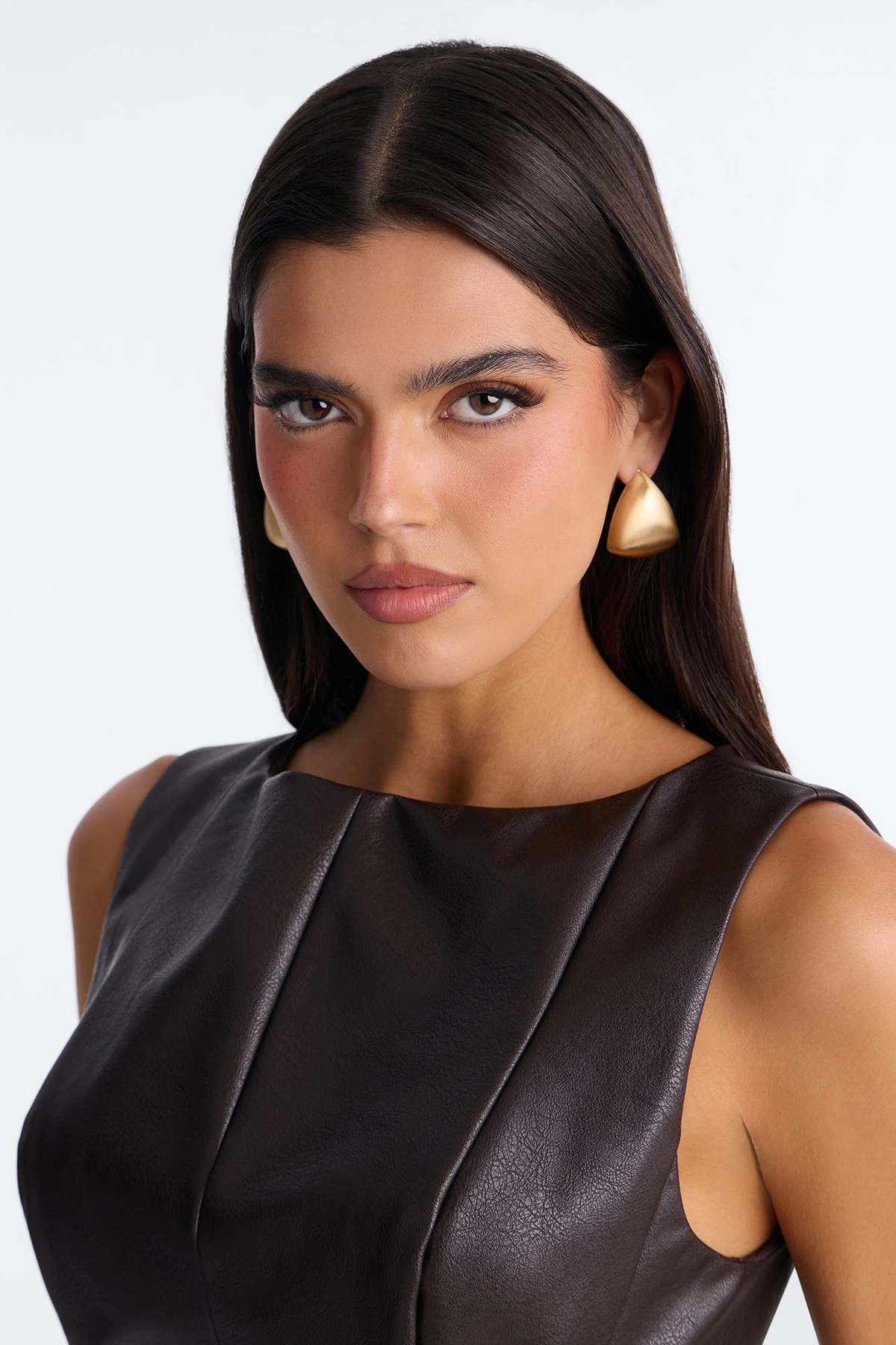 Elevated Chic Stud Earrings - Antique Gold — Antique Dourado