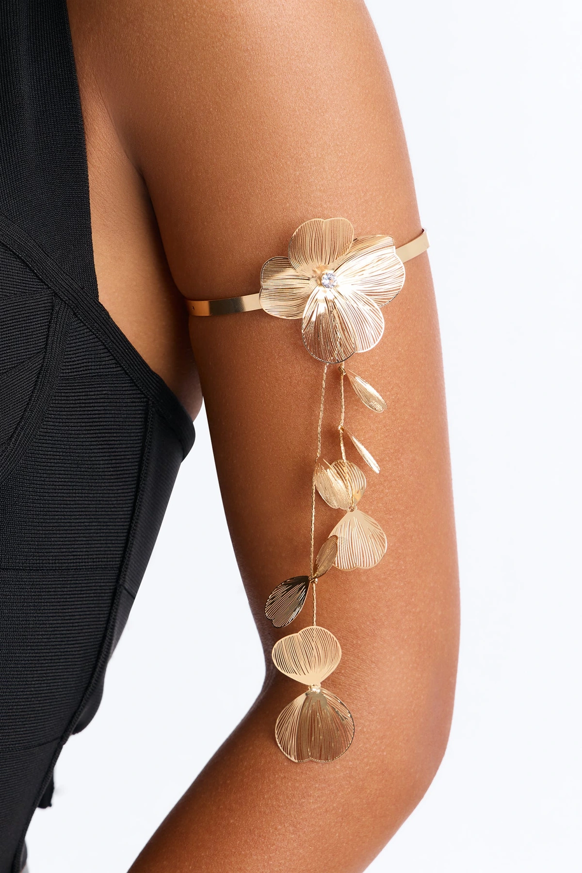 Fairy Garden Floral Arm Cuff - Gold — Dourado