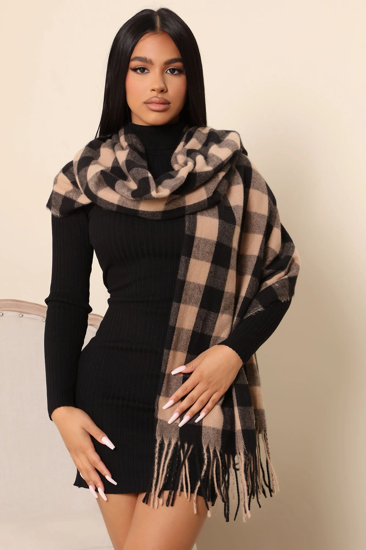 Caught Off Guard Plaid Scarf - Brown — Castanho