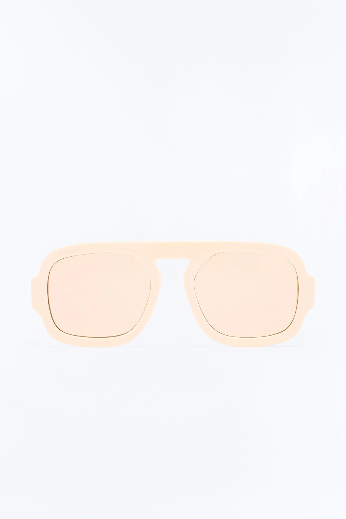 On Cruise Control Sunglasses - Ivory — Marfim