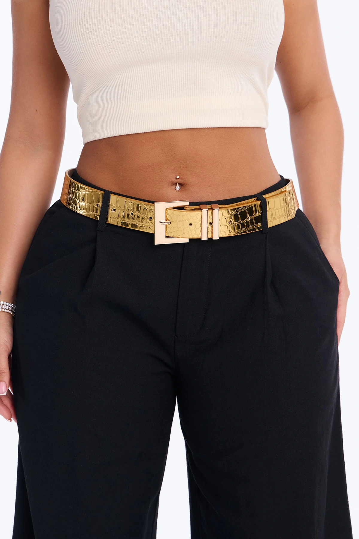 Too Far Gone Leather Belt - Gold — Dourado