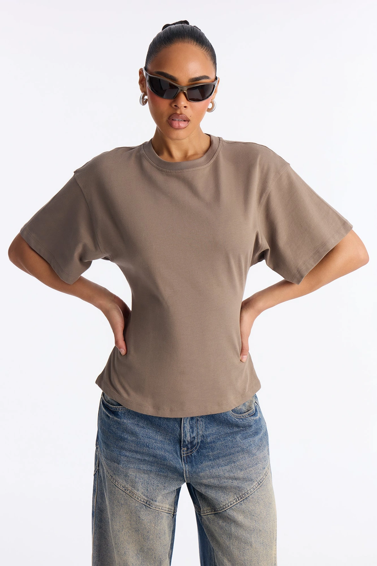 Jayden Fitted T-Shirt - Mocha — Moca