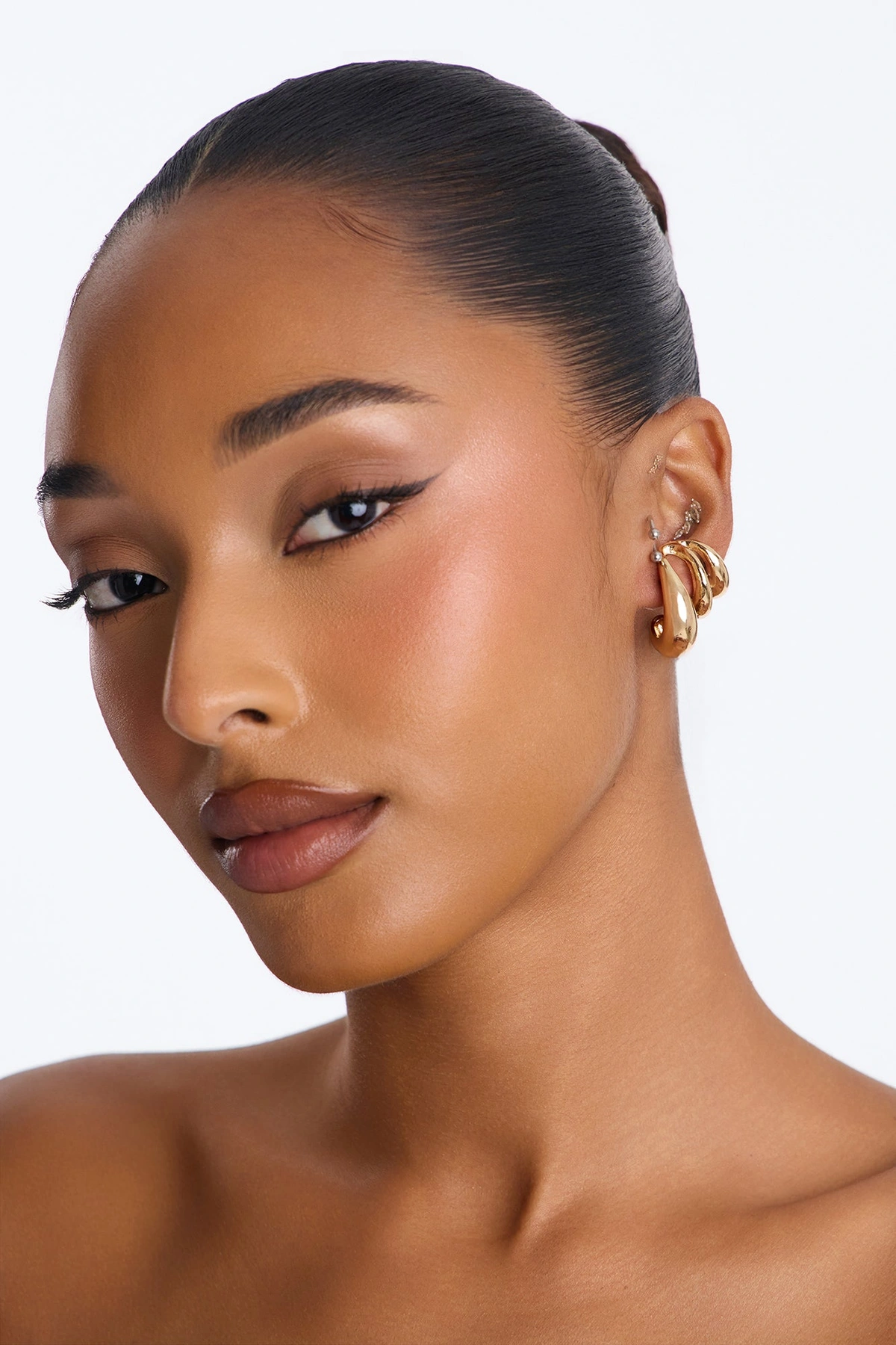 Rebel Theory Ear Cuff - Gold — Dourado