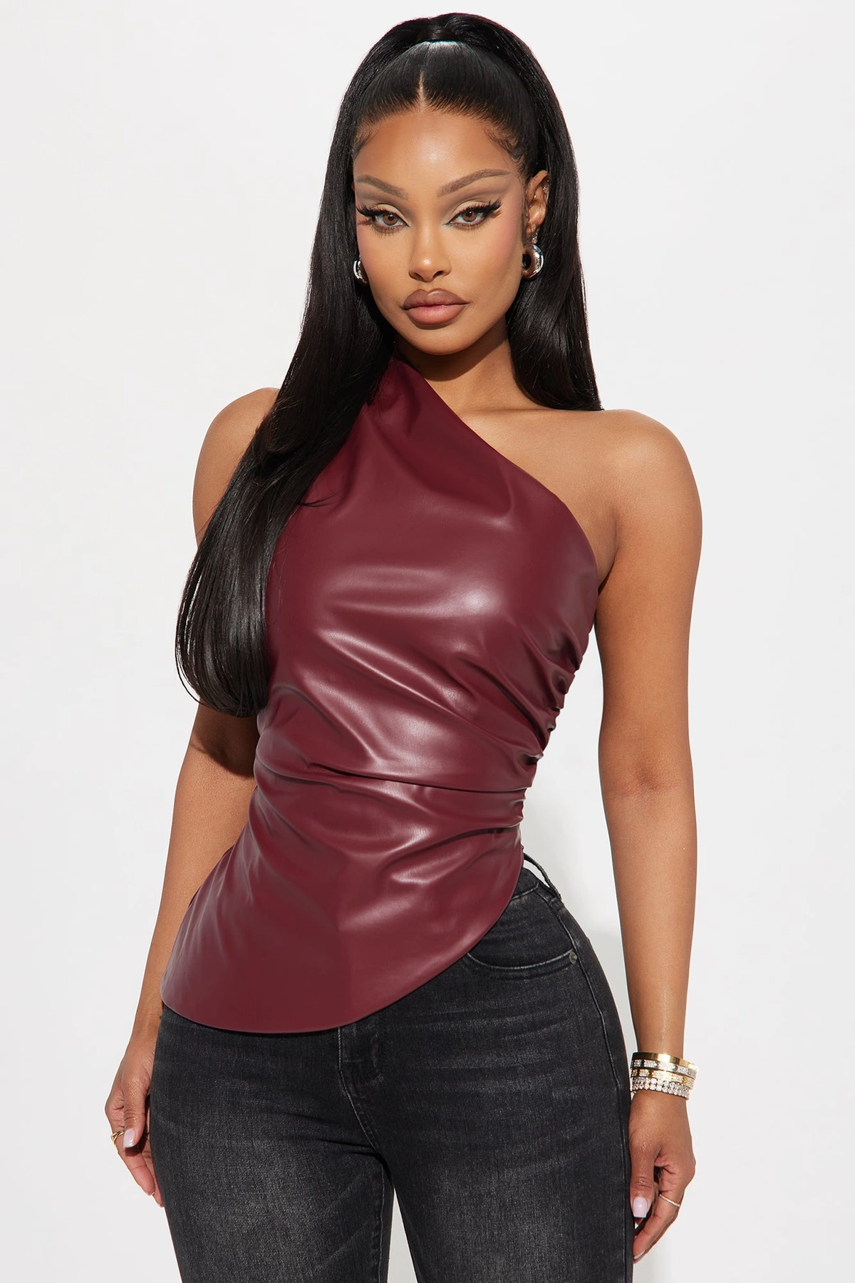 Vespera Faux Leather One Shoulder Top - Burgundy — Bordô
