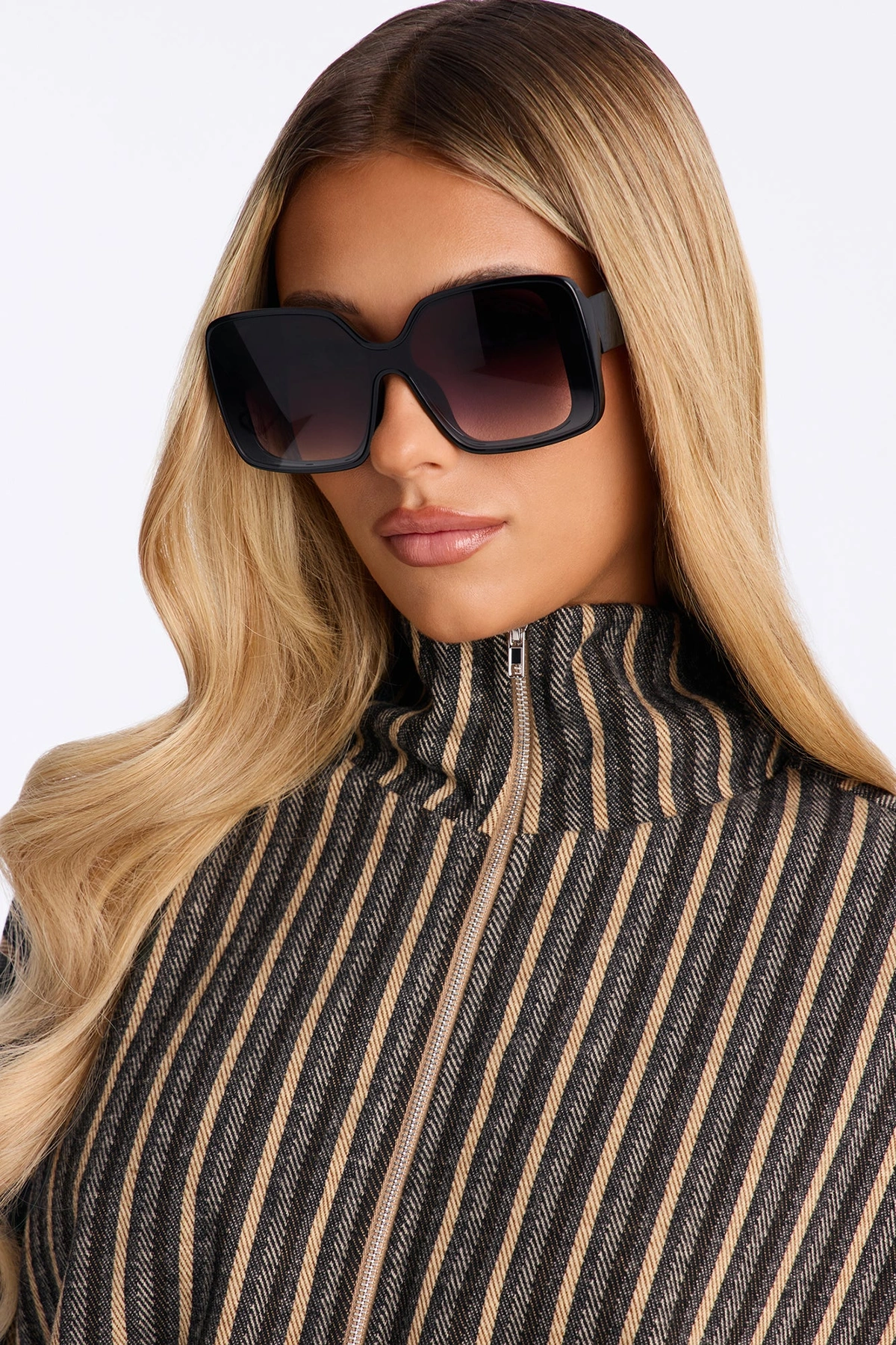 Sun Bathing Sunglasses - Black — Preto