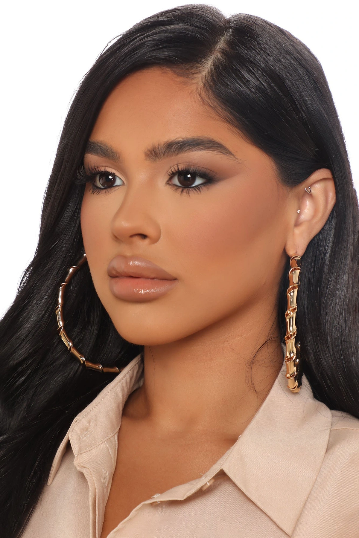 Leave The Attitude Behind Hoop Earrings - Gold — Dourado