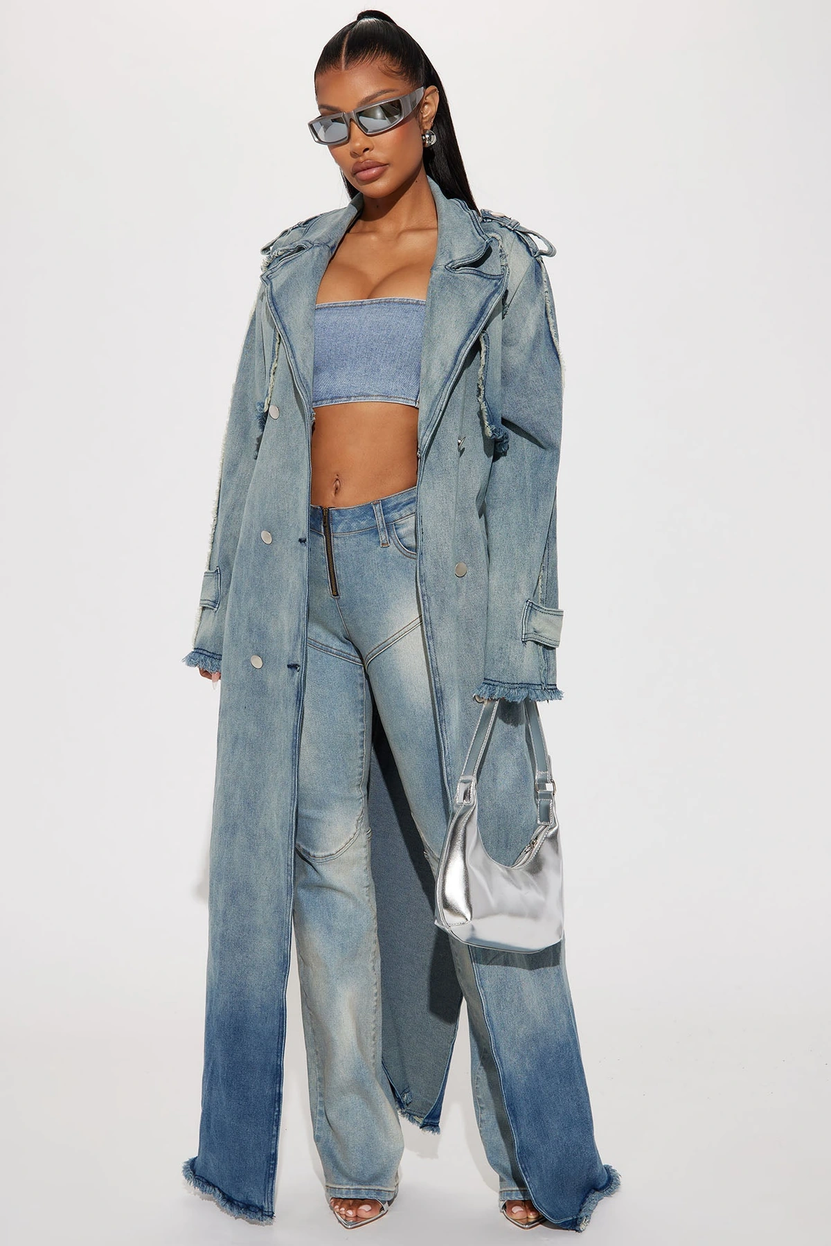 New York Days Denim Coat - Light Wash — Ganga de lavagem clara