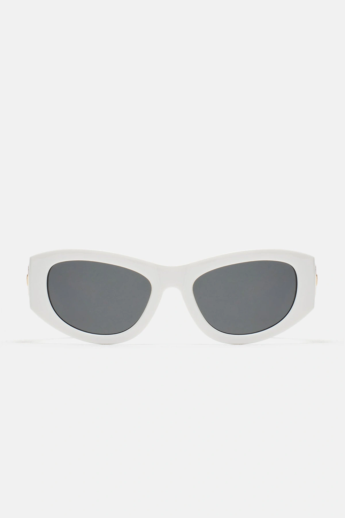Retail Therapy Sunglasses - White — Branco