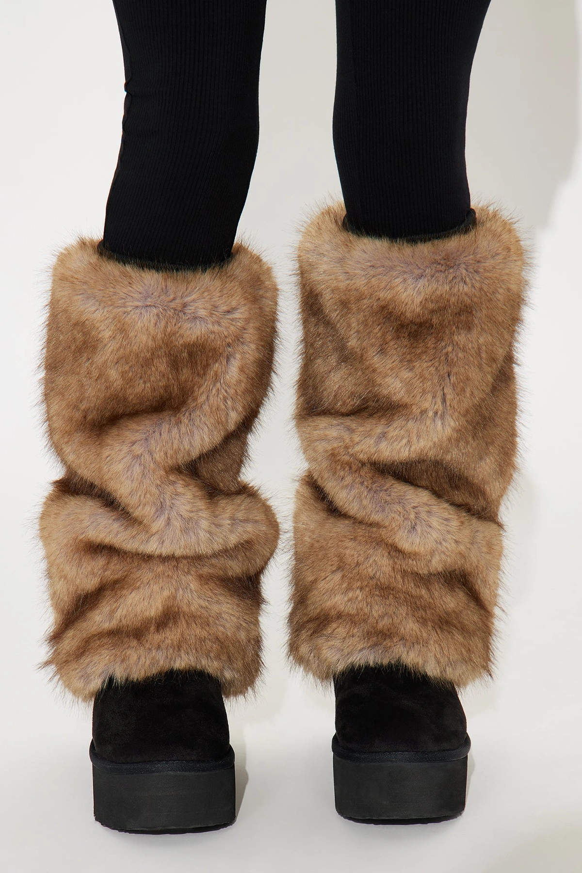 Snowy Runway Leg Warmers - Brown/combo — Castanho/combinação