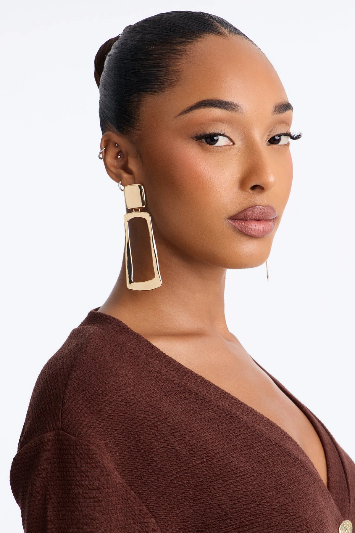 Past The Point Drop Earrings - Gold — Dourado