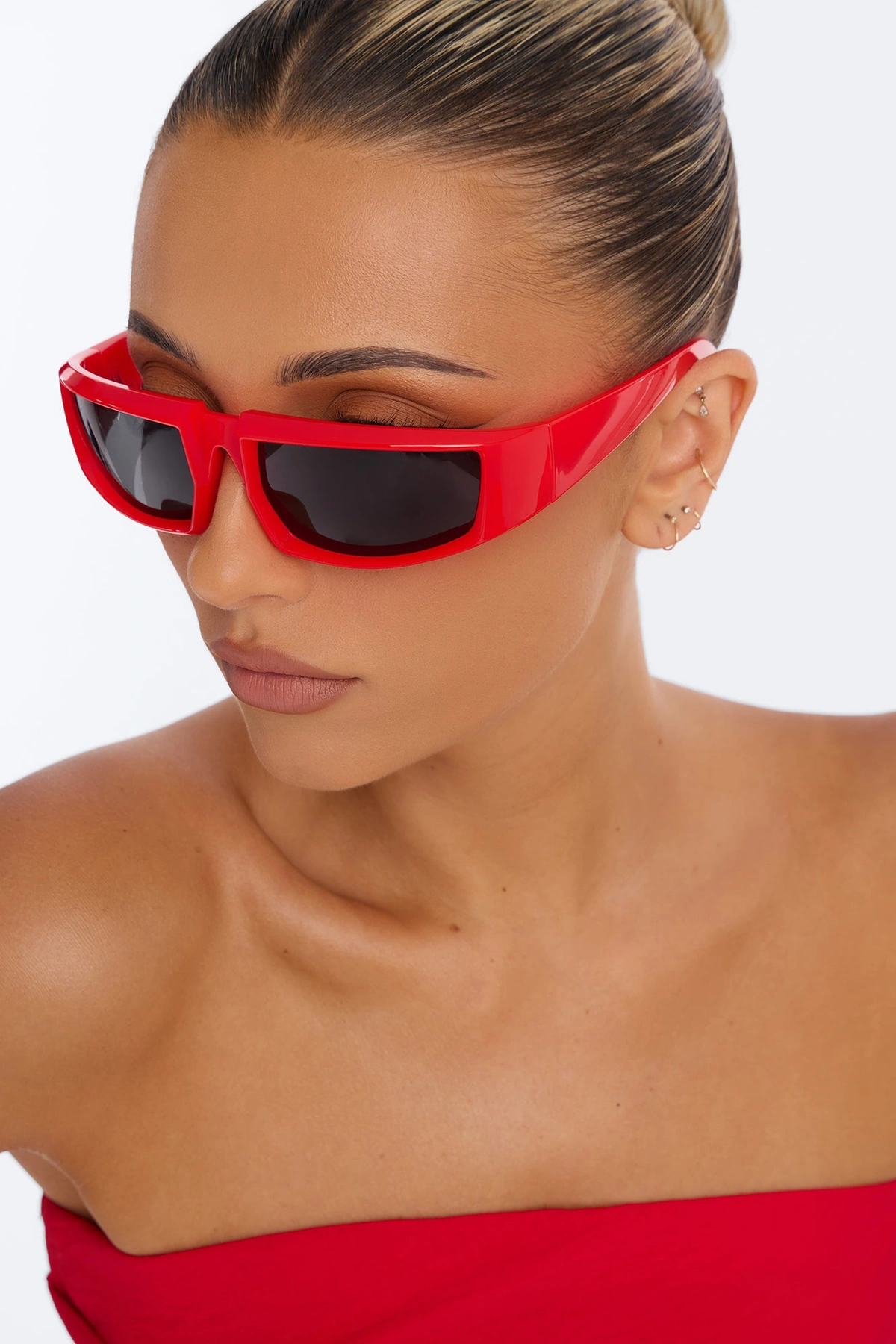 Got You Wrapped Around Sunglasses - Red — Vermelho