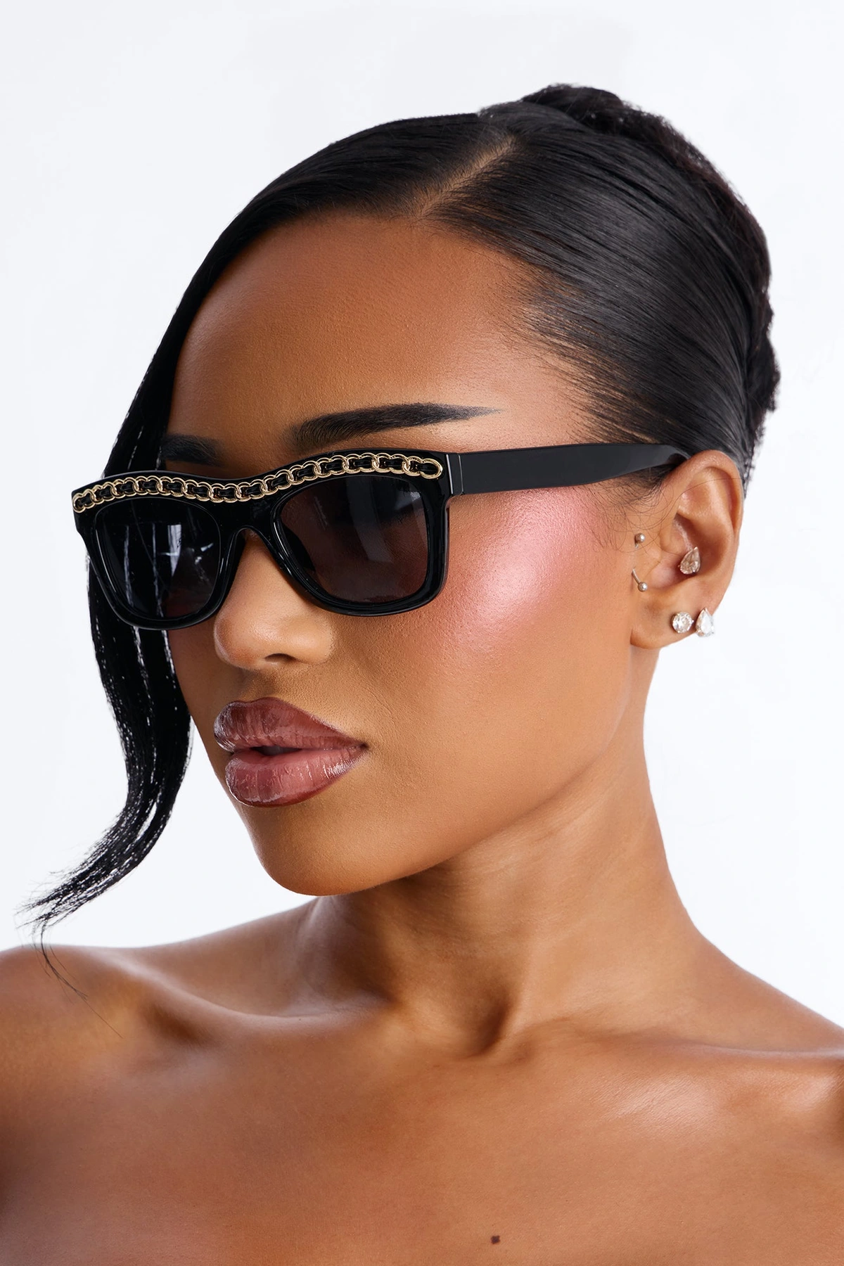 Extra Chic Sunglasses - Black — Preto