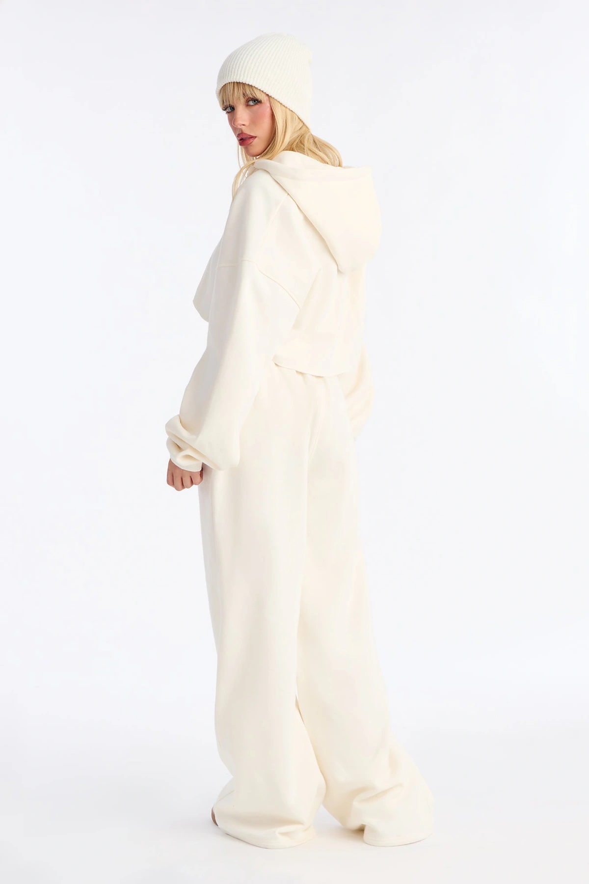 On The Go Fleece Pant Set - White — Branco
